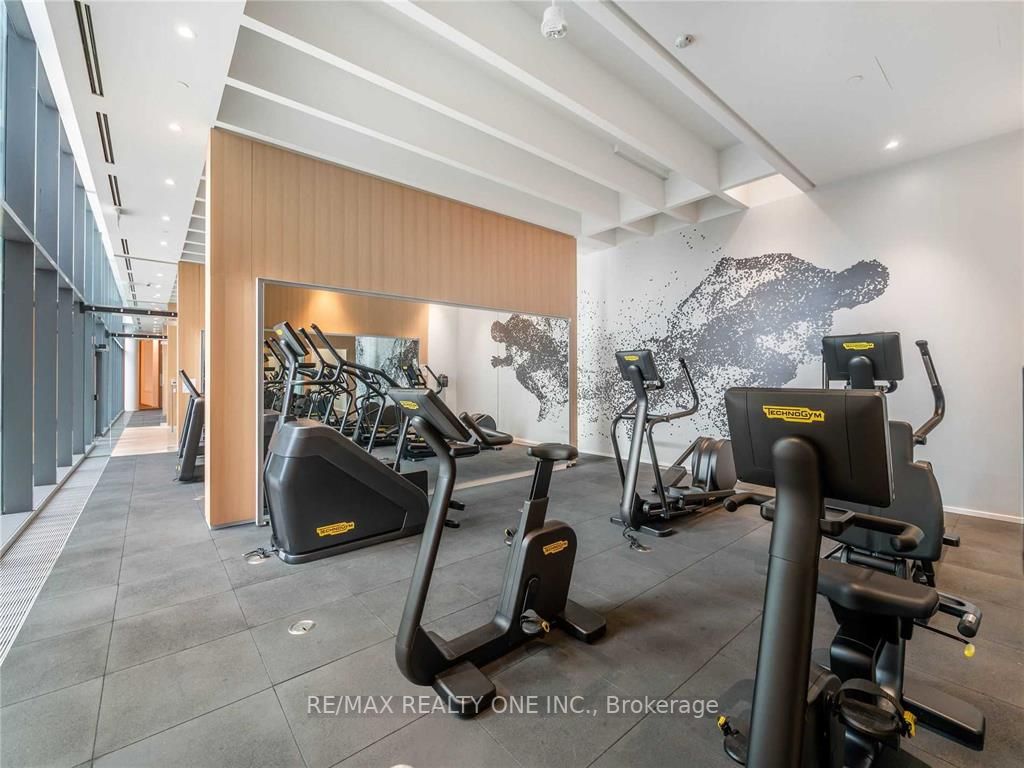 8 Hillsdale Ave E, #1716