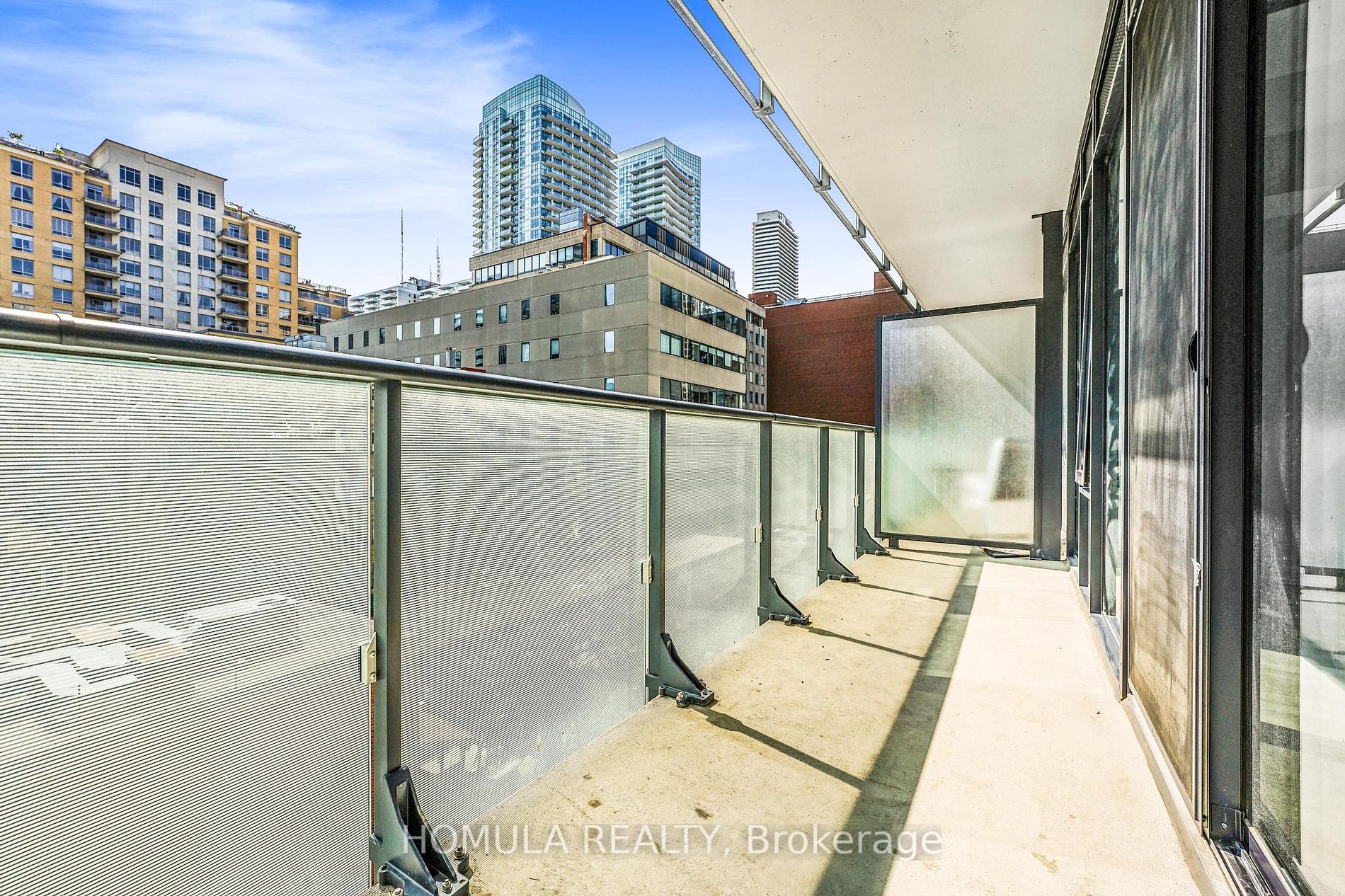 161 Roehampton Ave, #515
