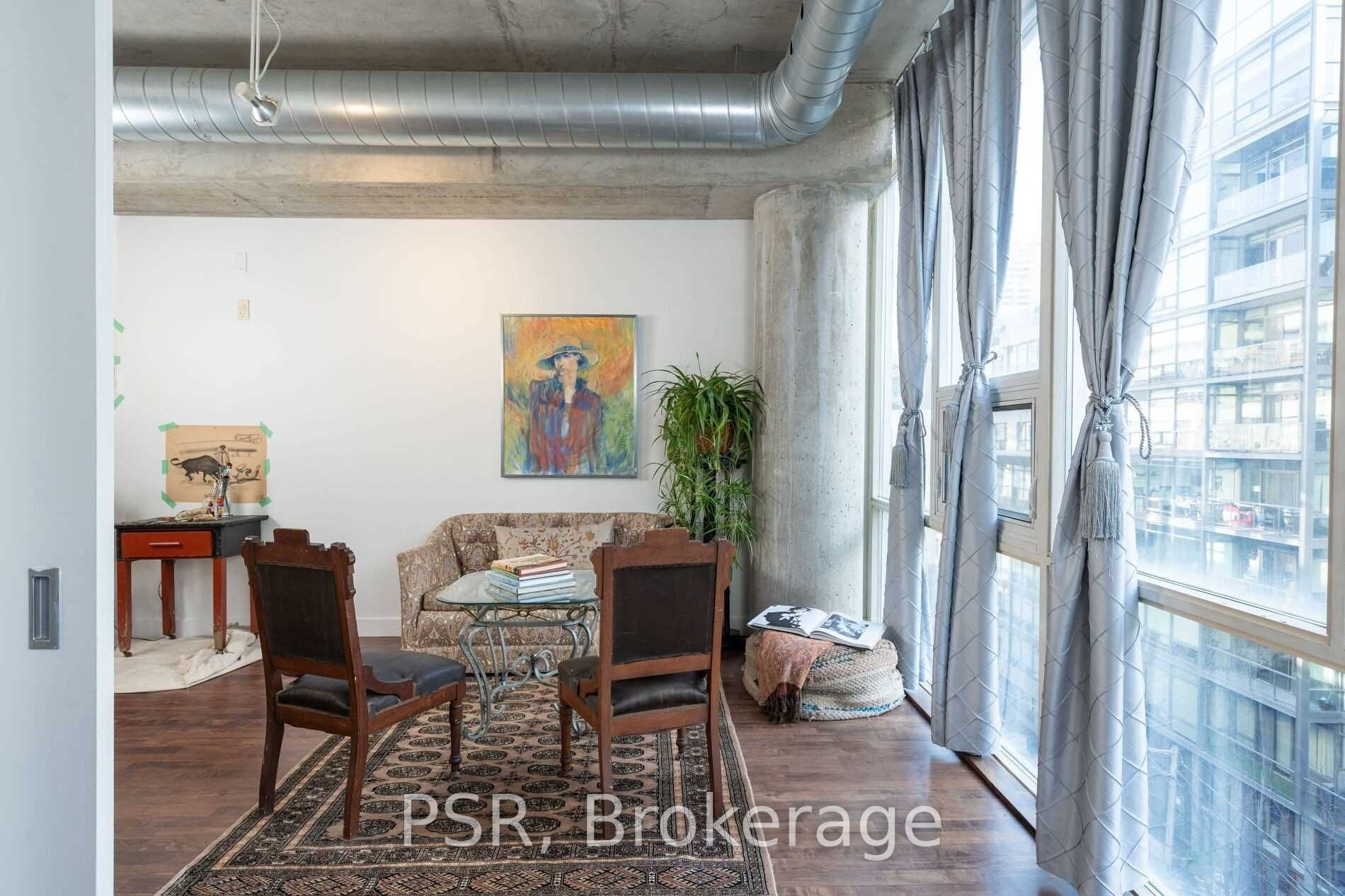 32 Stewart St, #606