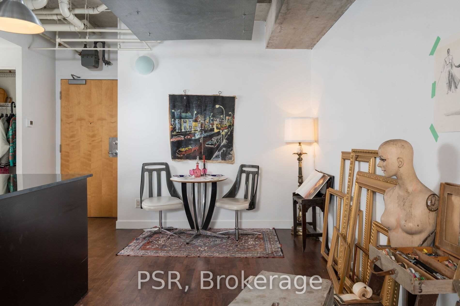 32 Stewart St, #606