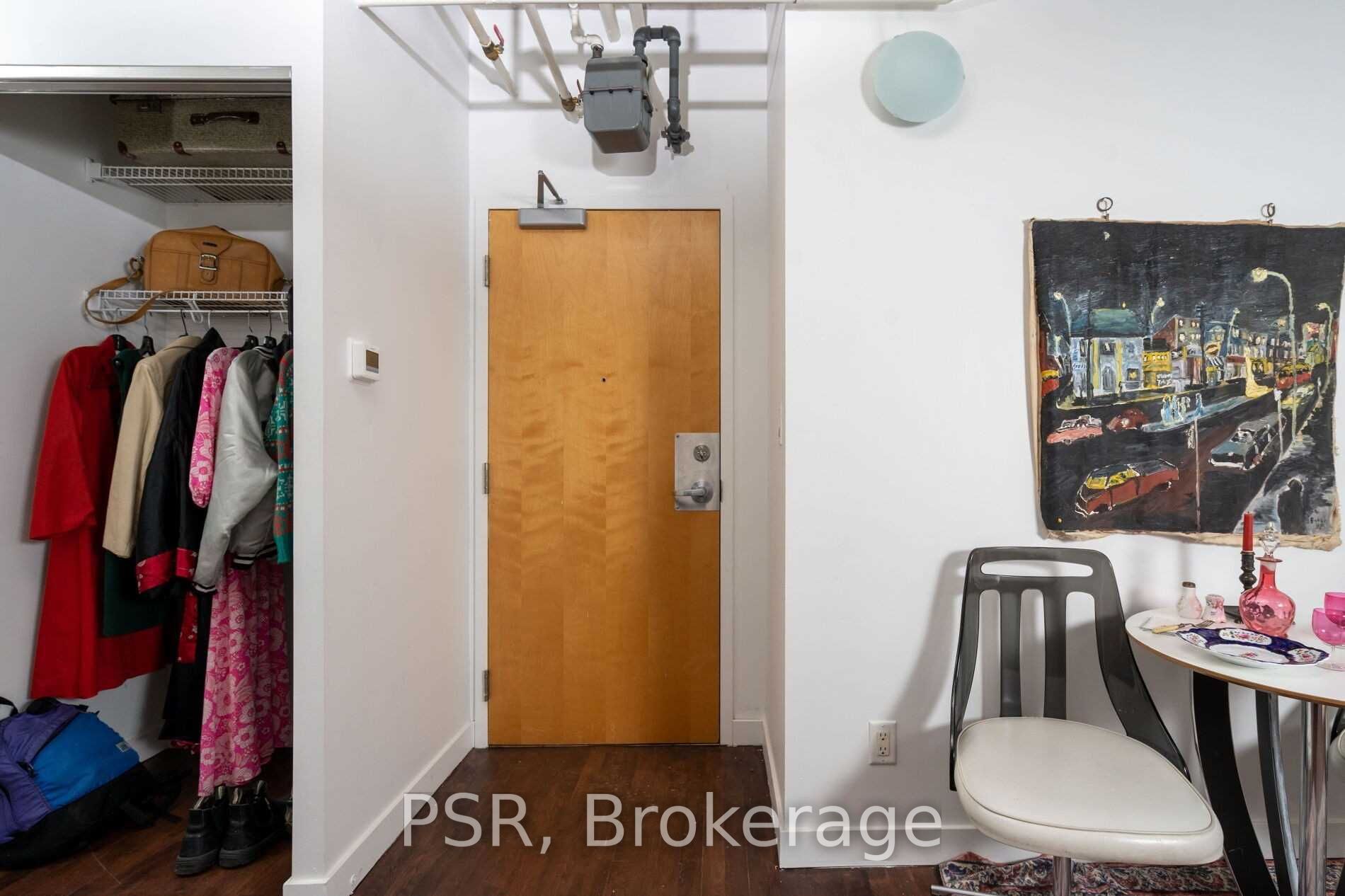 32 Stewart St, #606
