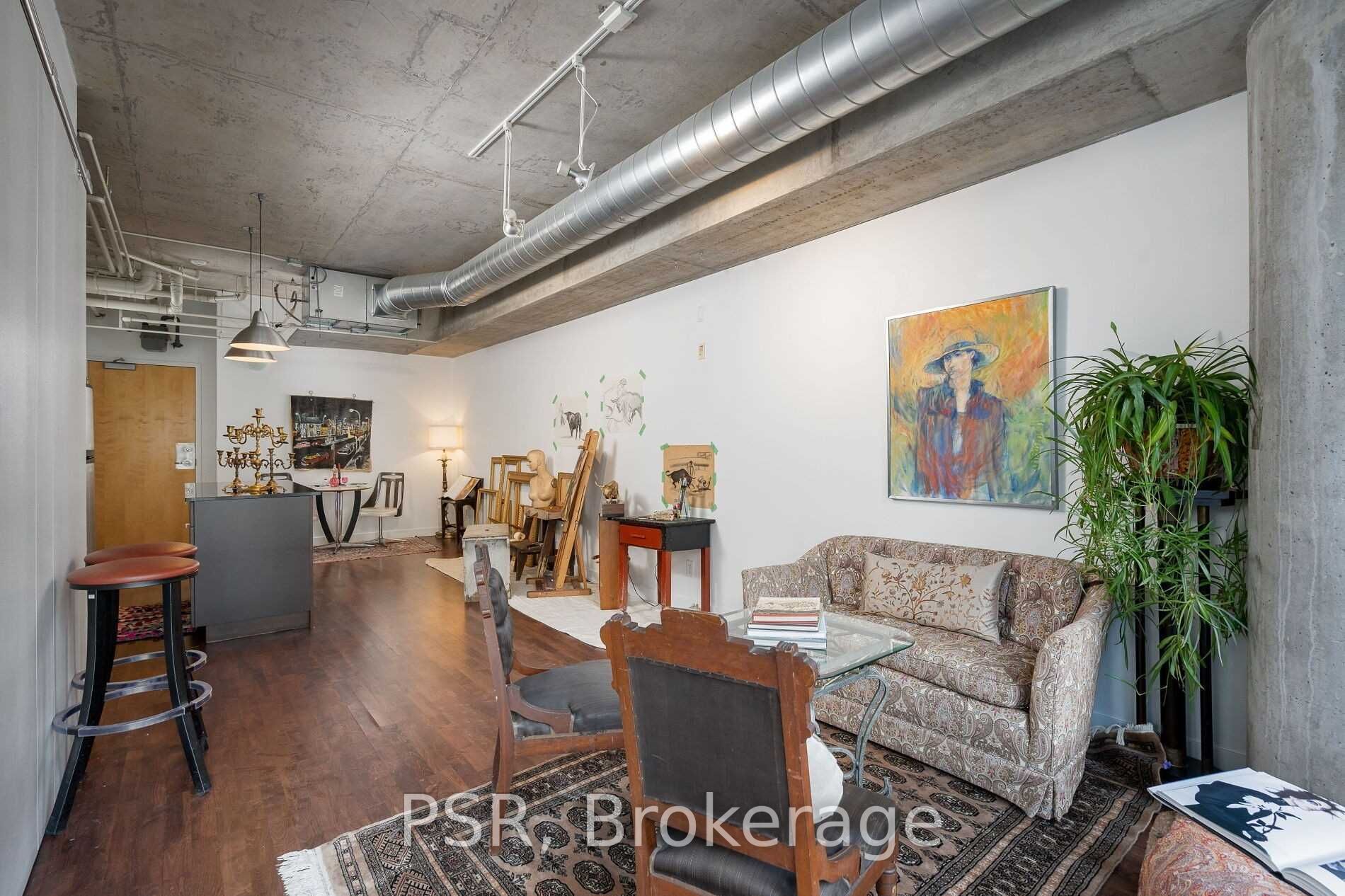 32 Stewart St, #606