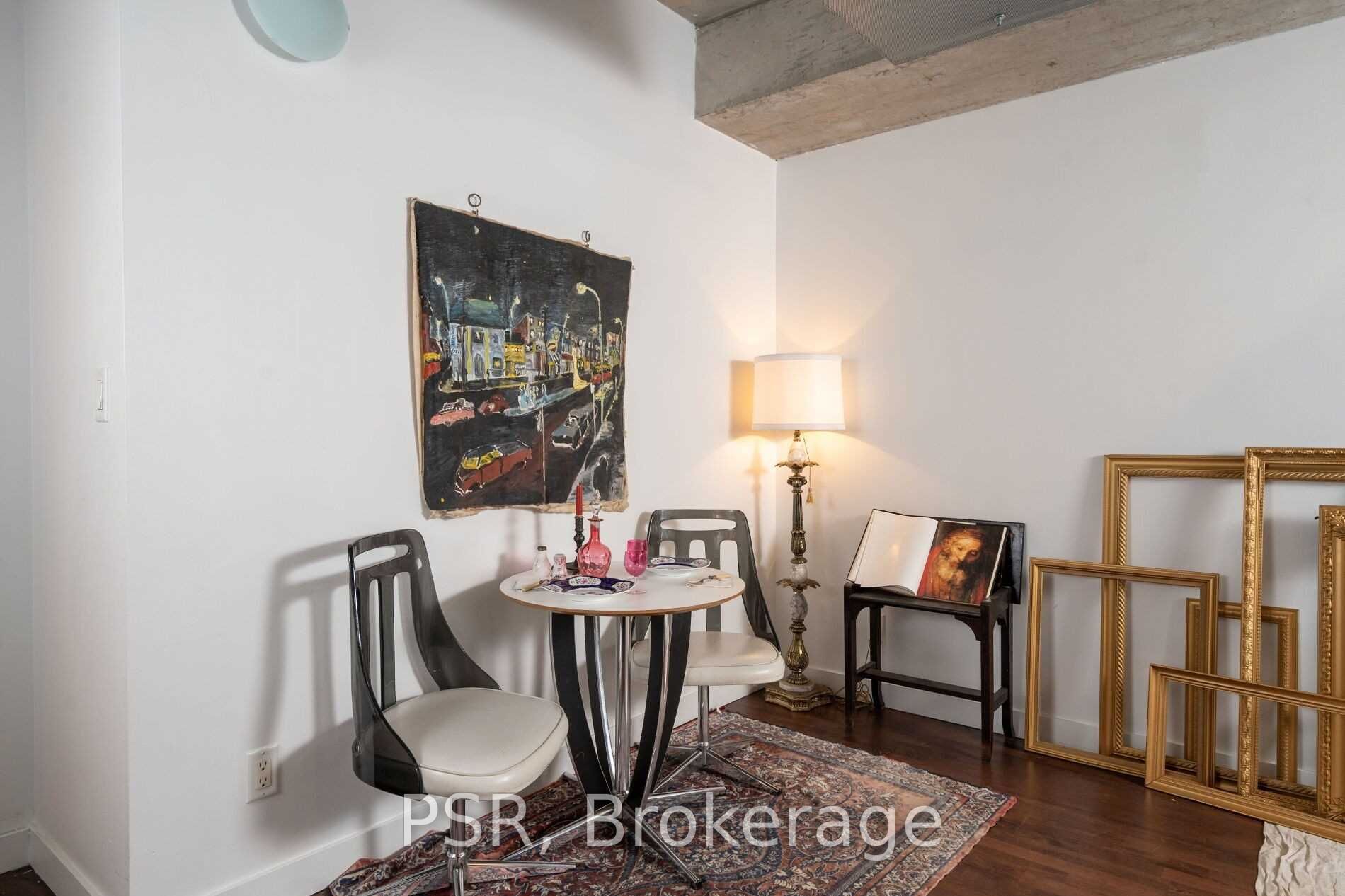 32 Stewart St, #606