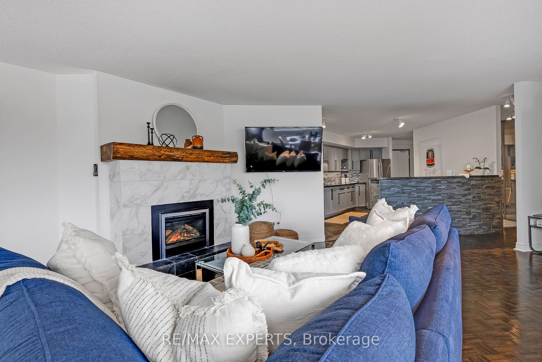70 Elmsthorpe Ave, #202