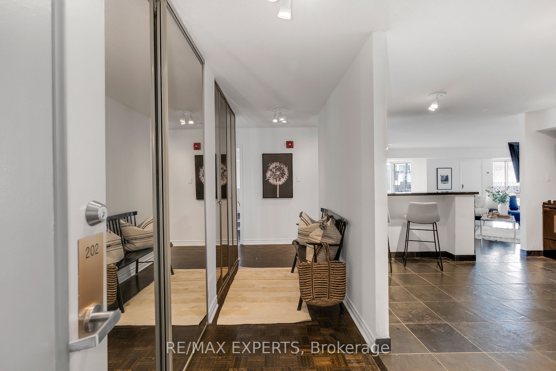 70 Elmsthorpe Ave, #202