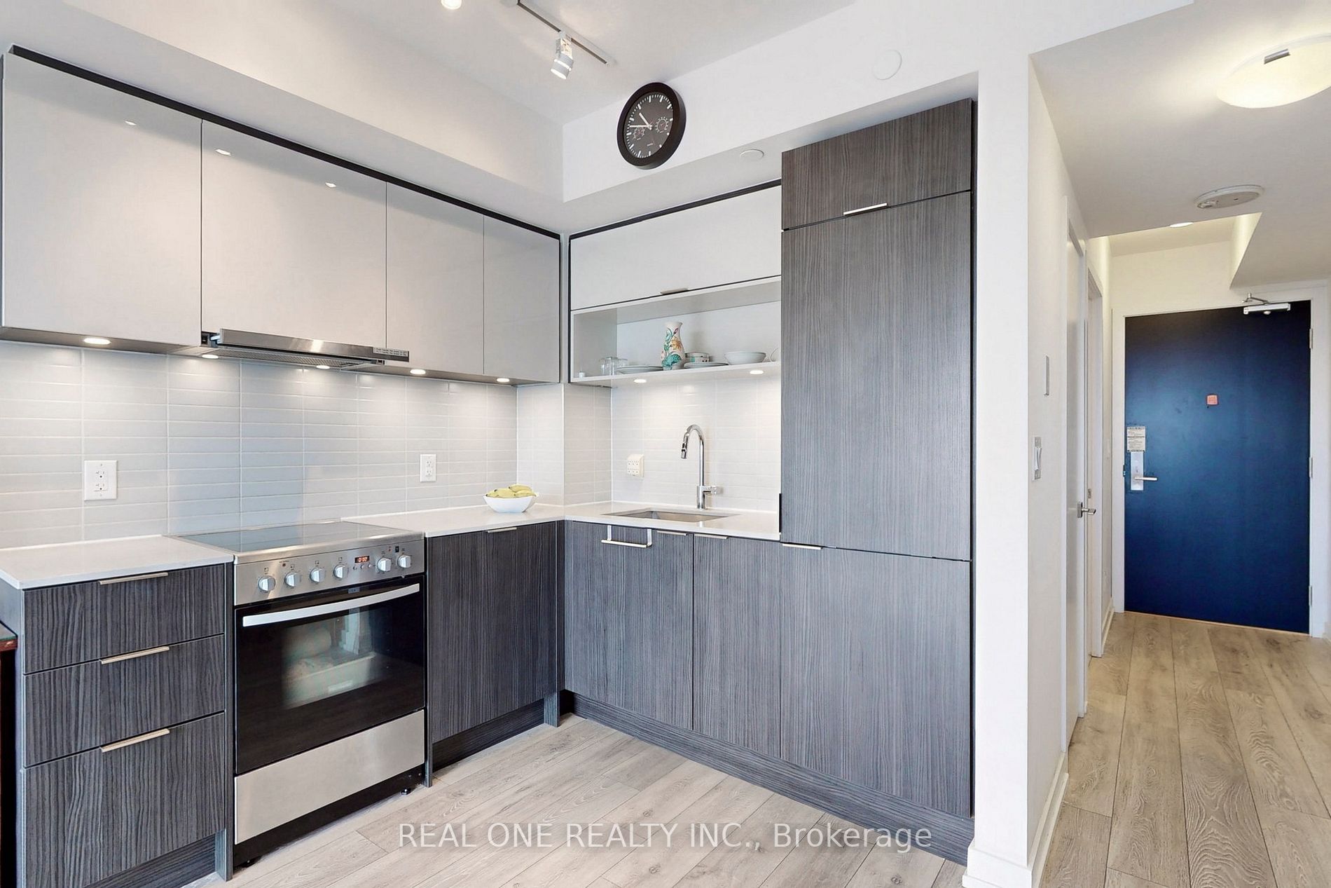 159 Wellesley St E, #2505