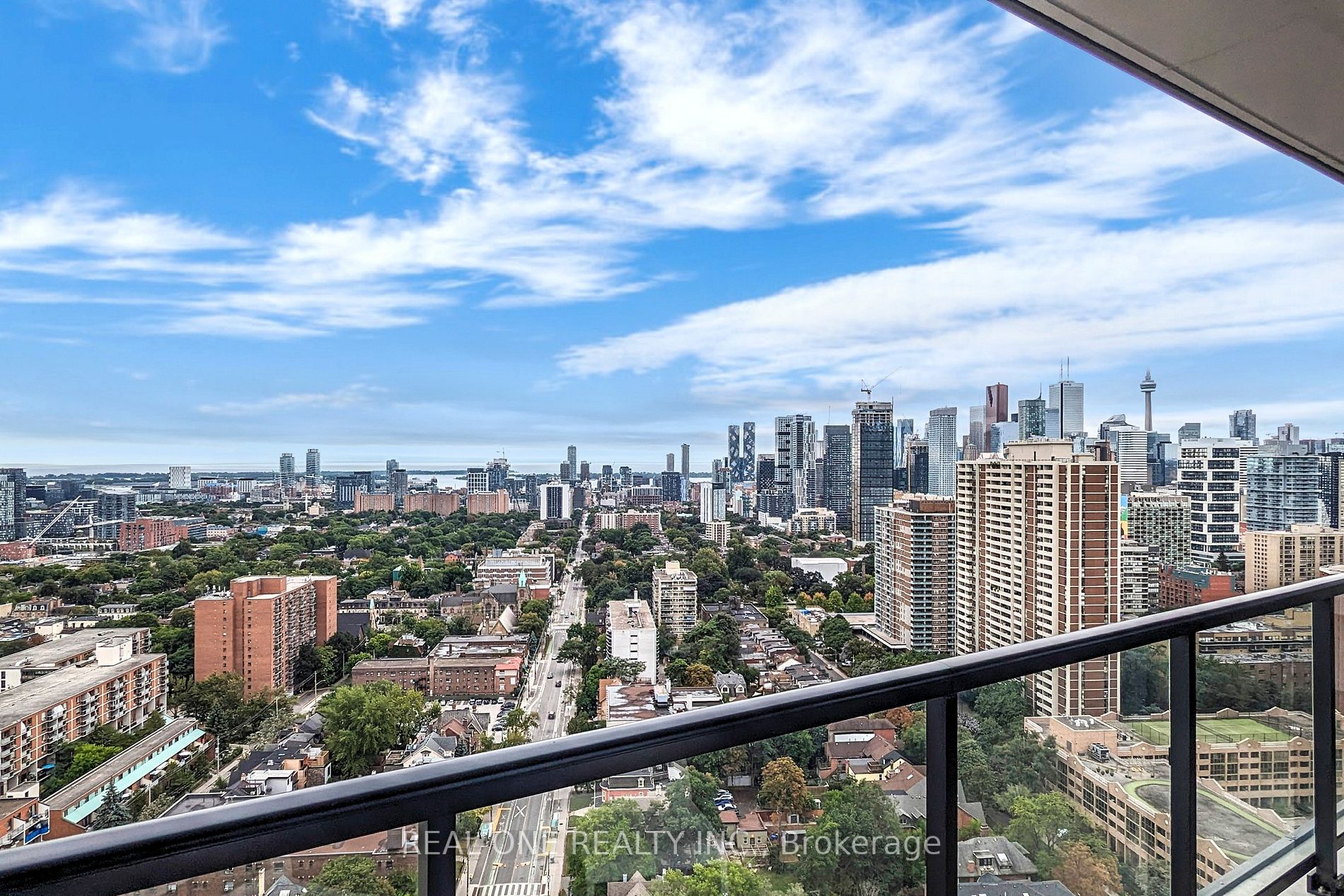 159 Wellesley St E, #2505