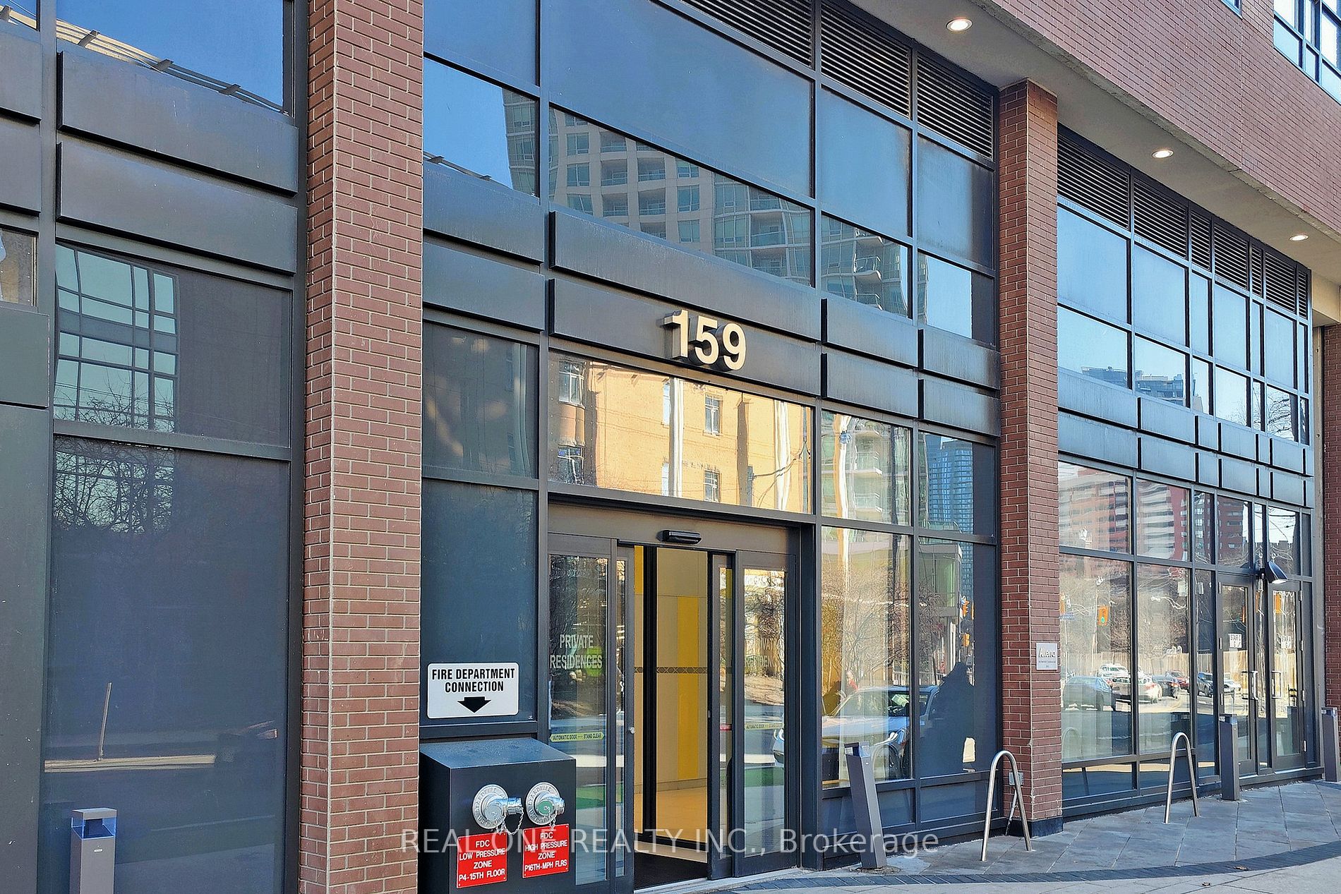 159 Wellesley St E, #2505