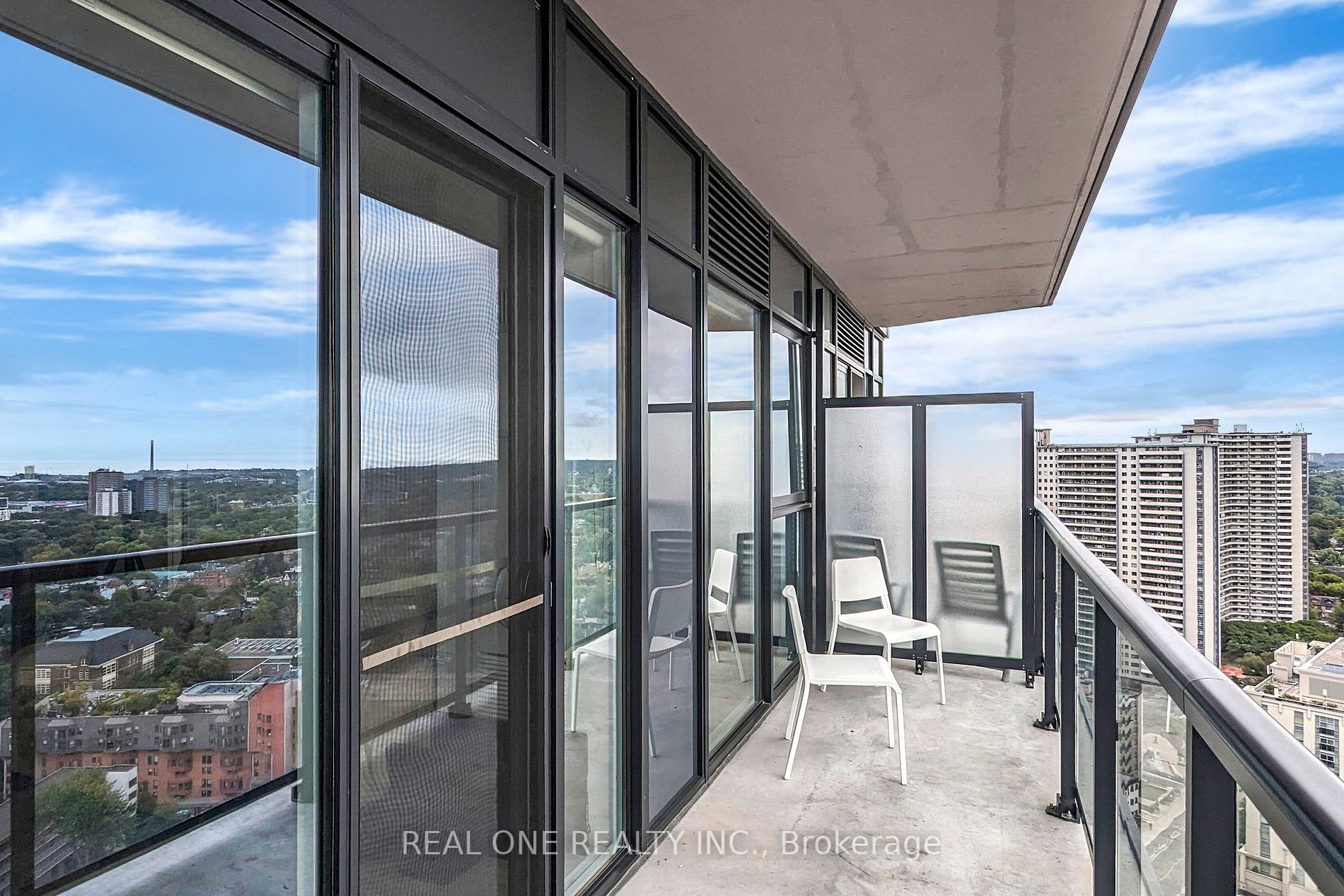 159 Wellesley St E, #2505