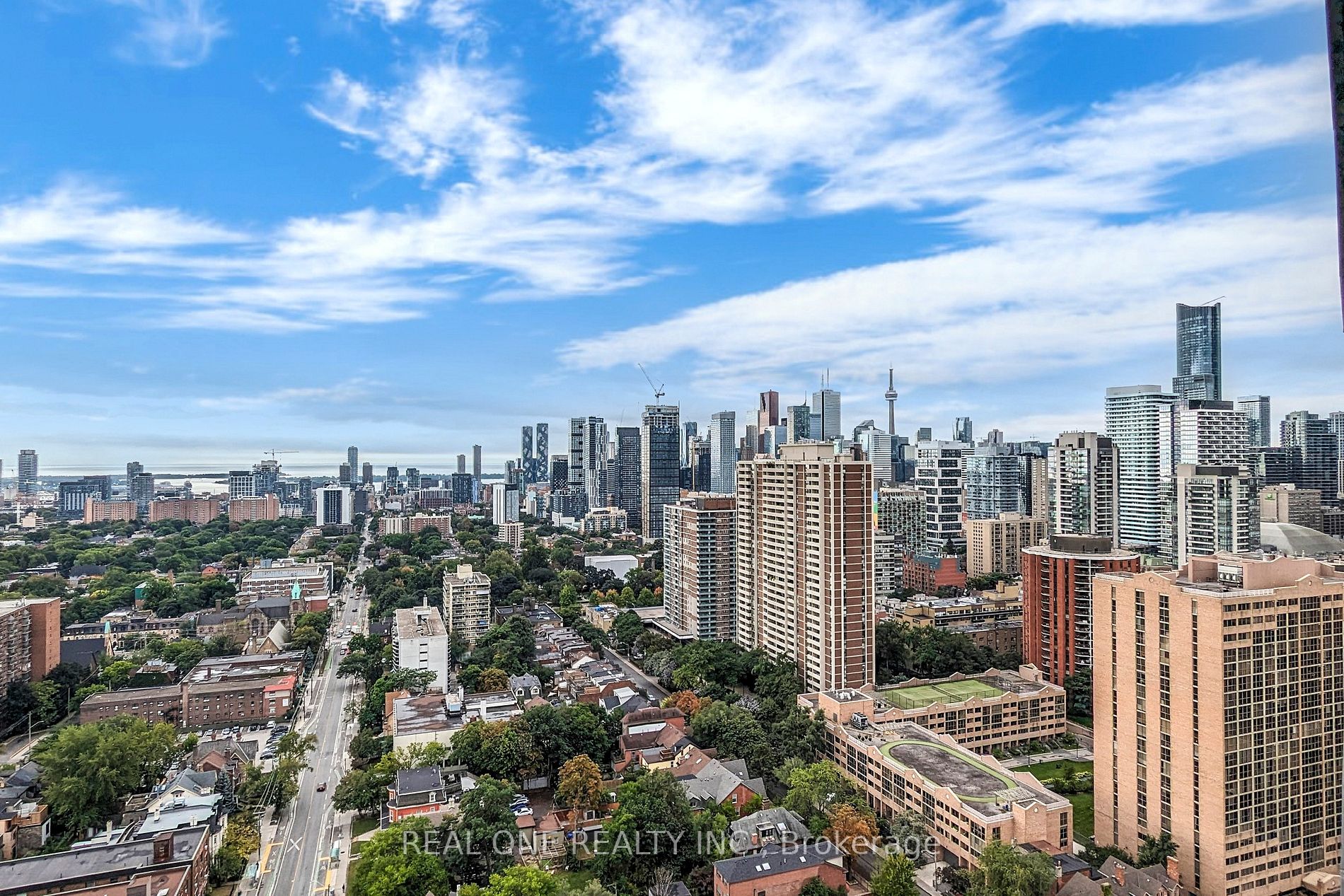 159 Wellesley St E, #2505