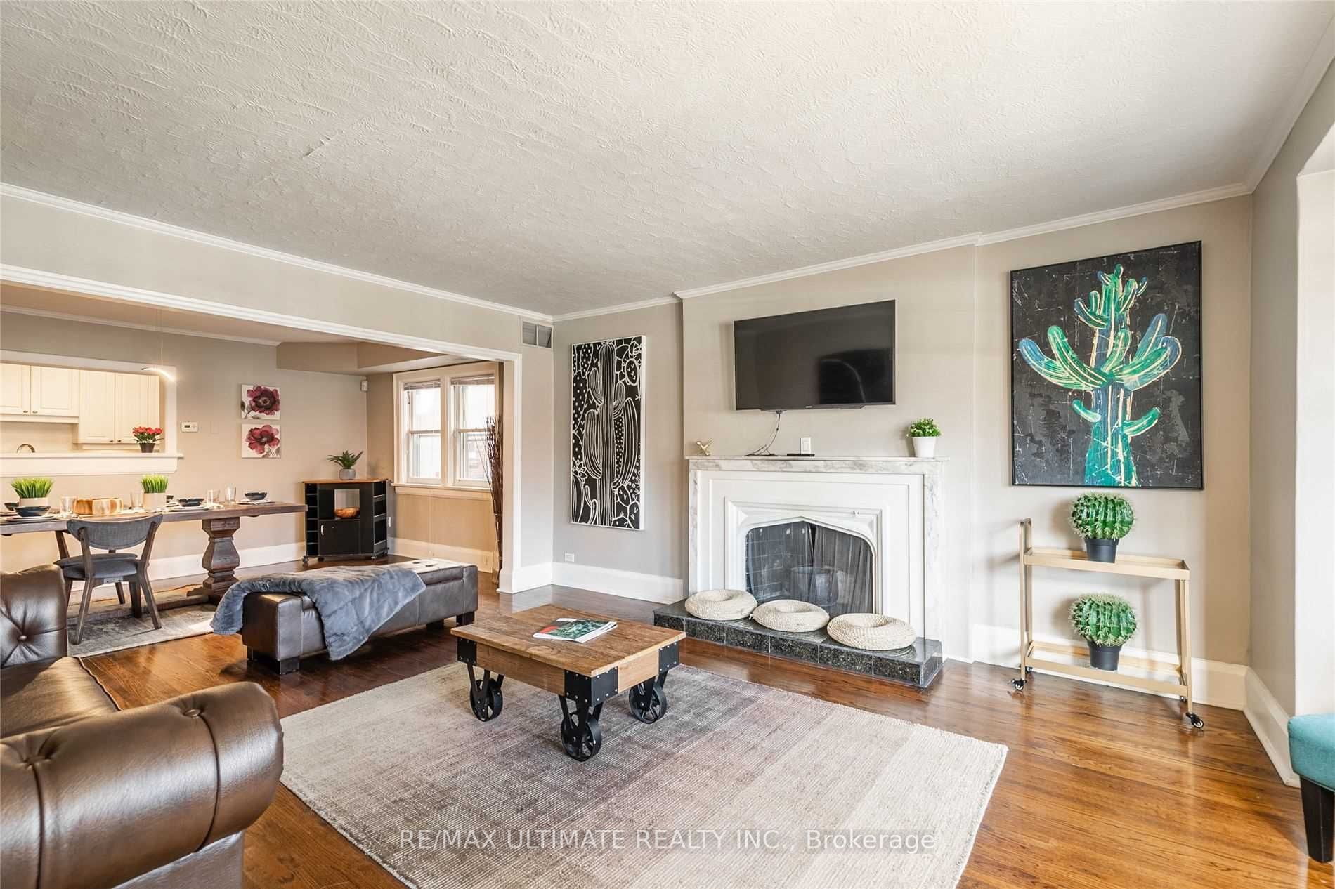 470 Oriole Pkwy