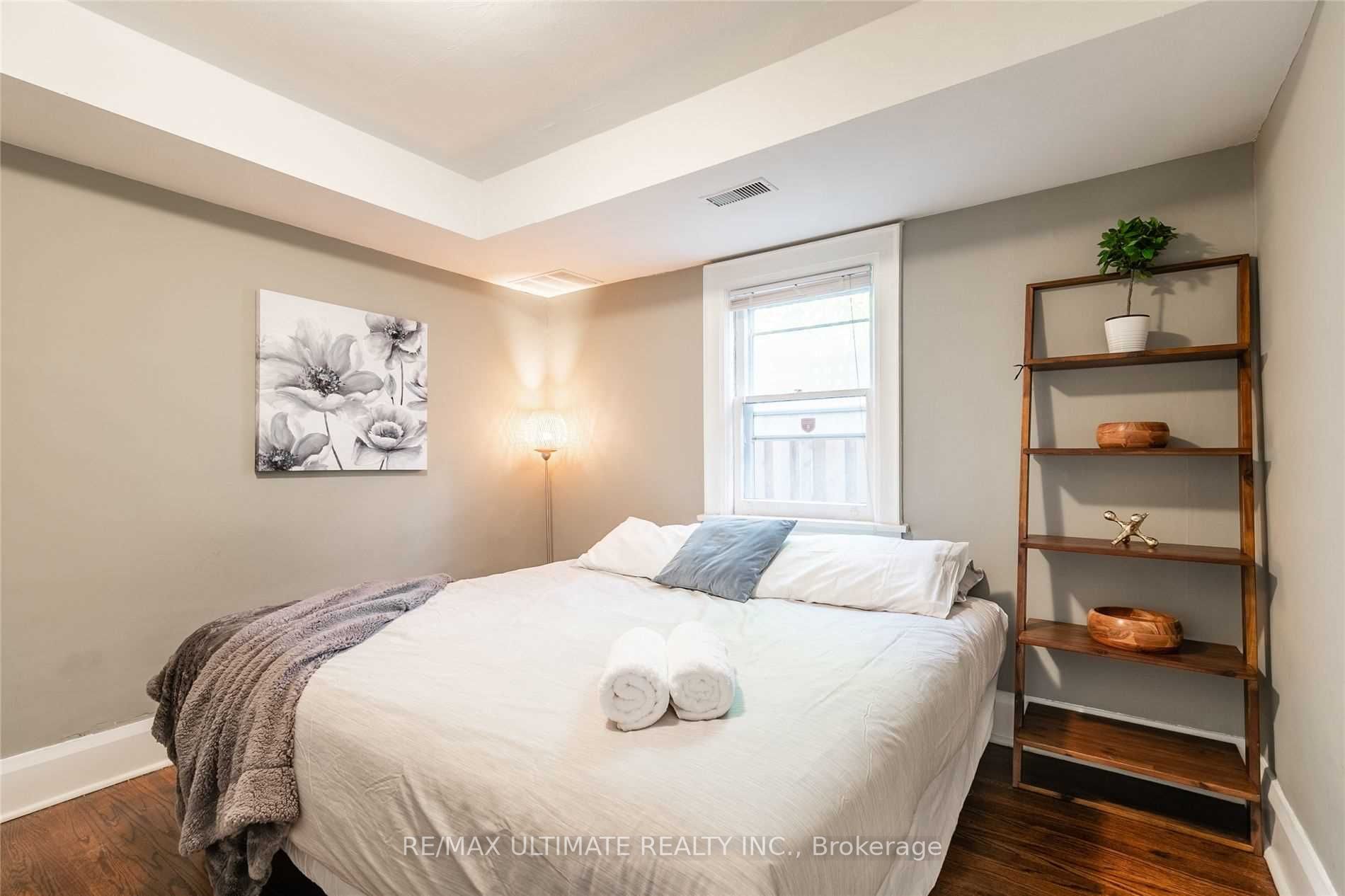 470 Oriole Pkwy