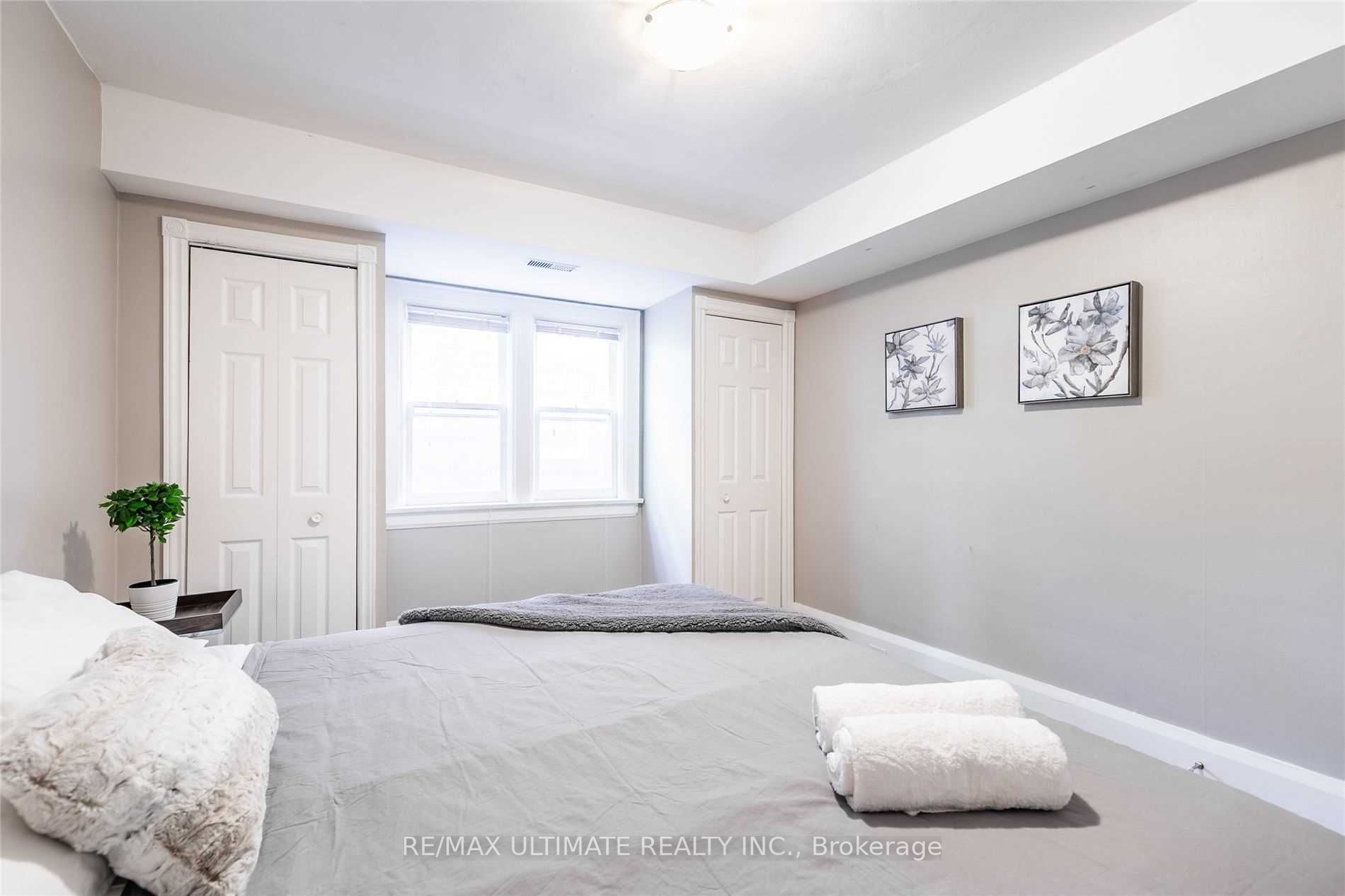 470 Oriole Pkwy