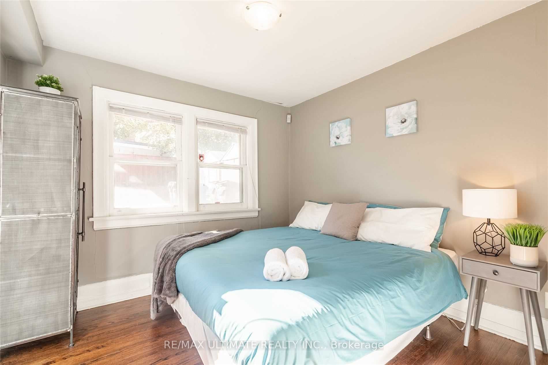 470 Oriole Pkwy