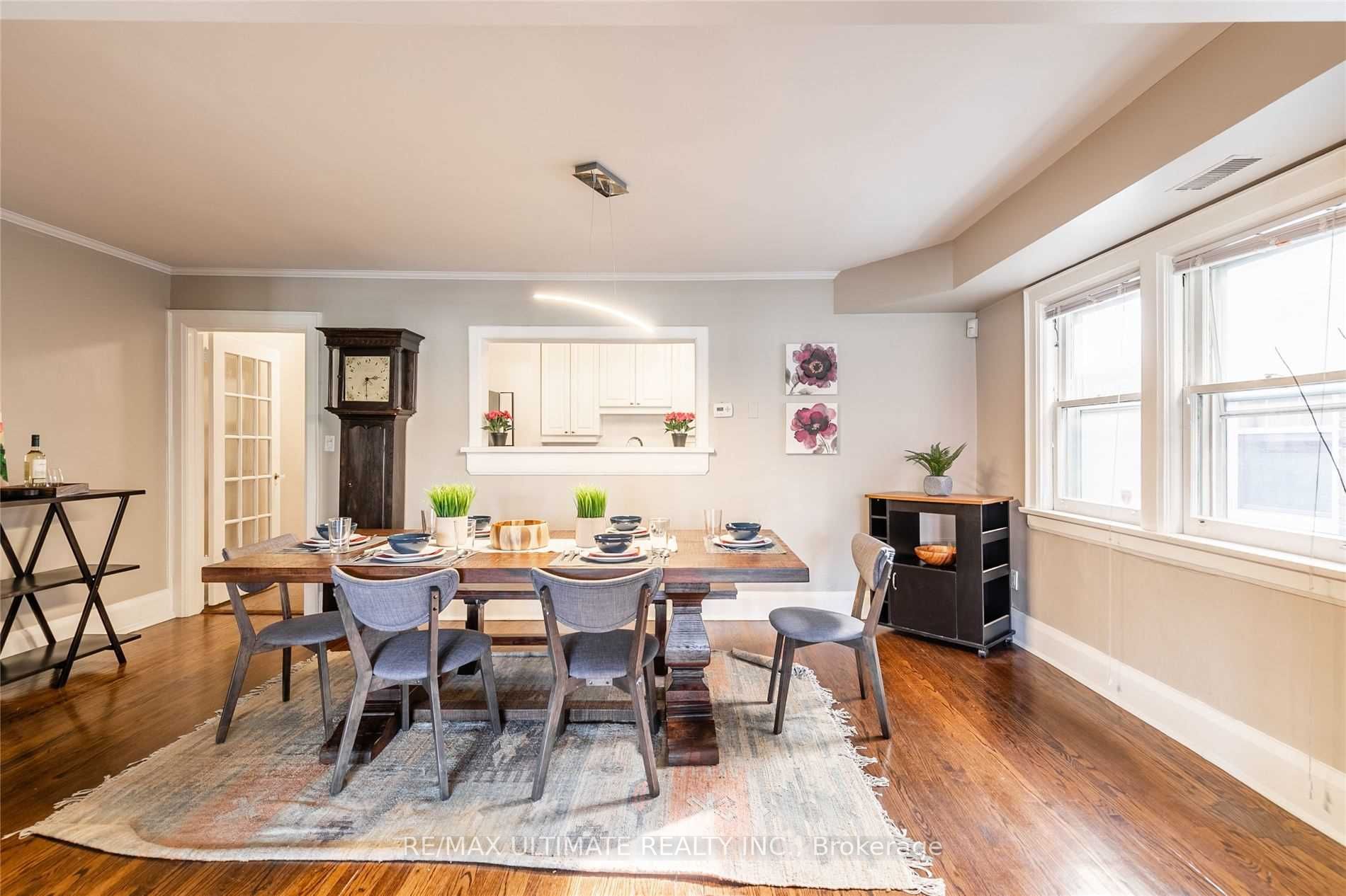 470 Oriole Pkwy