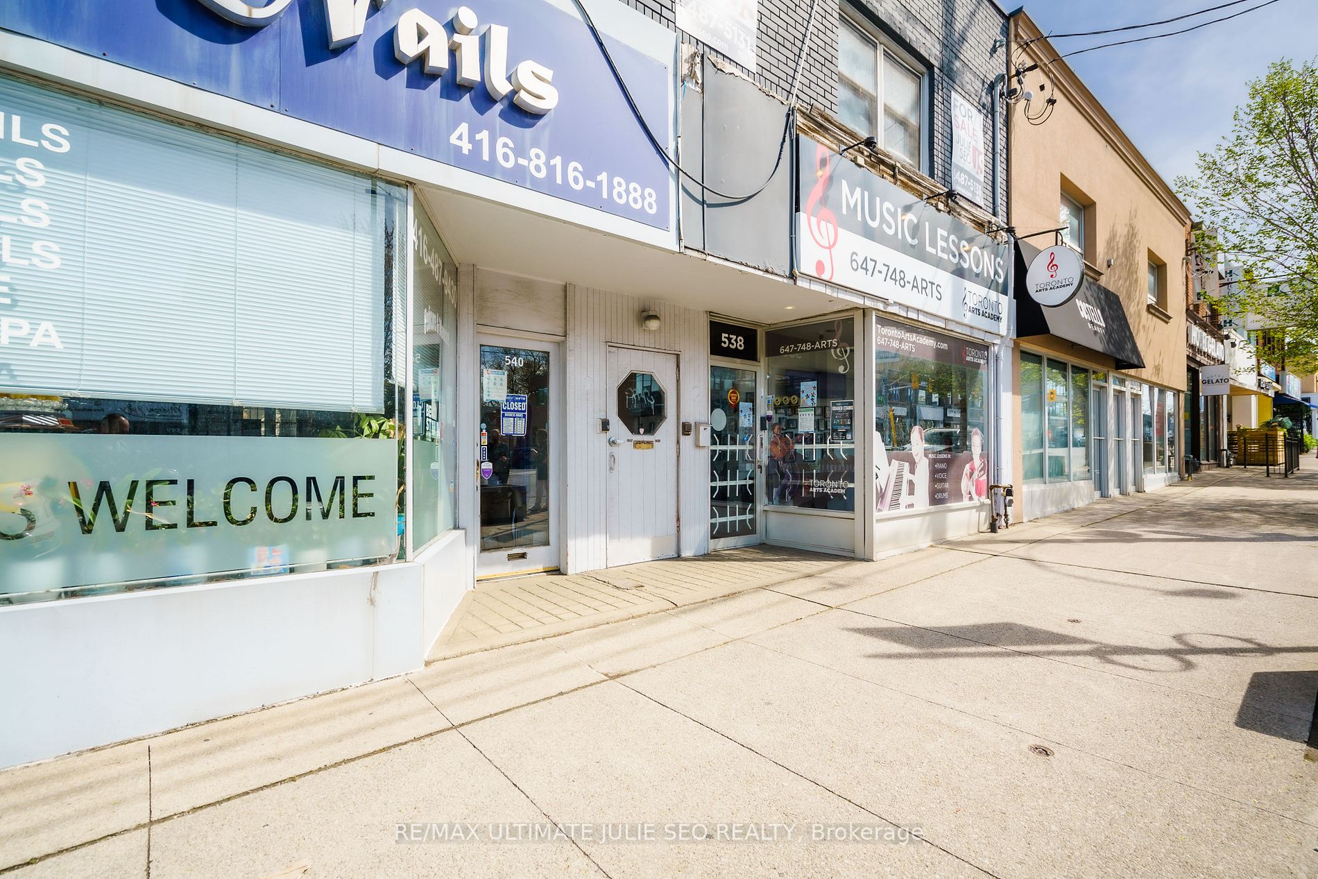 538 Eglinton Ave W