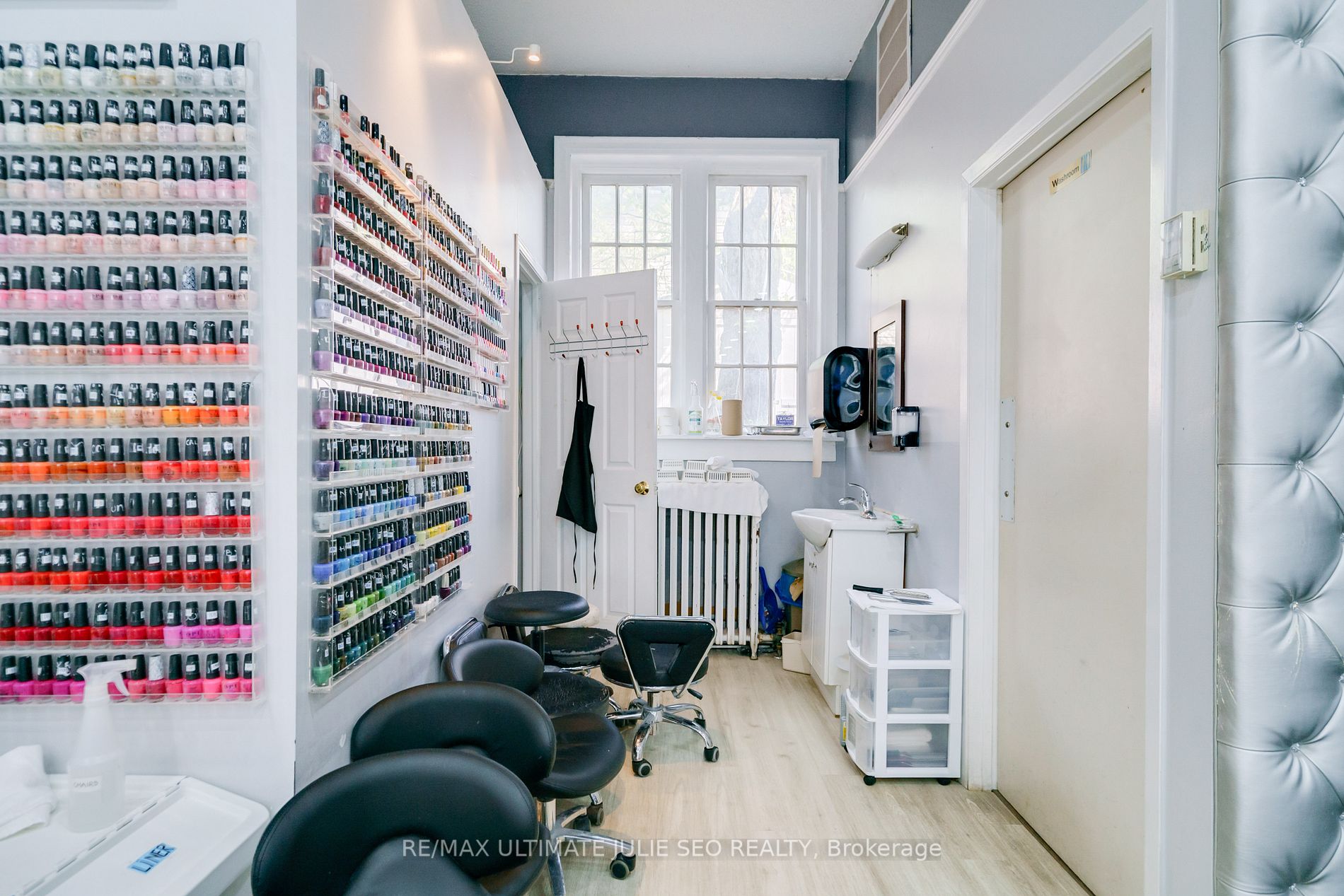 538 Eglinton Ave W