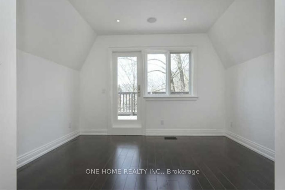 56 Standish Ave