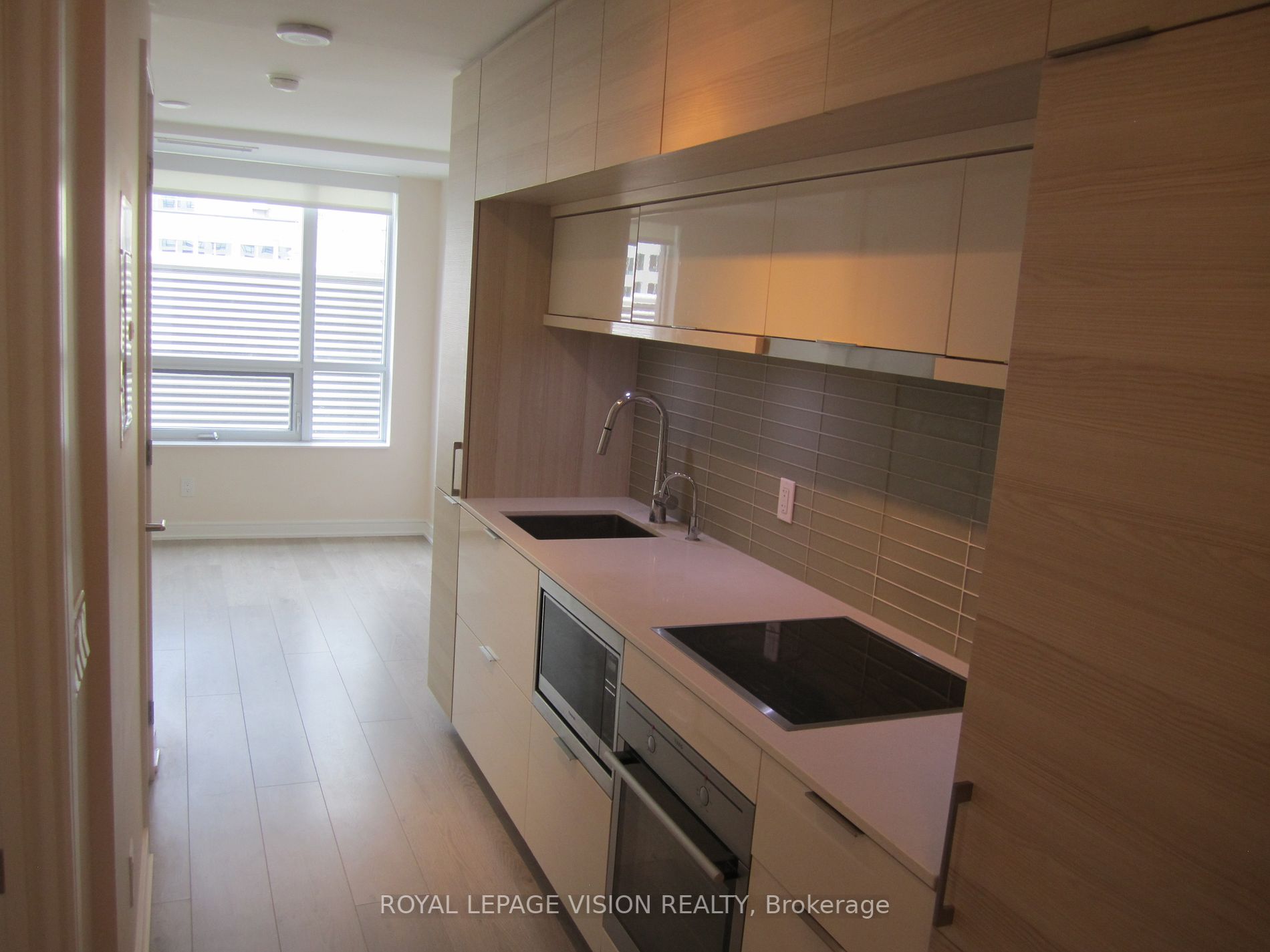 88 Scott St, #912