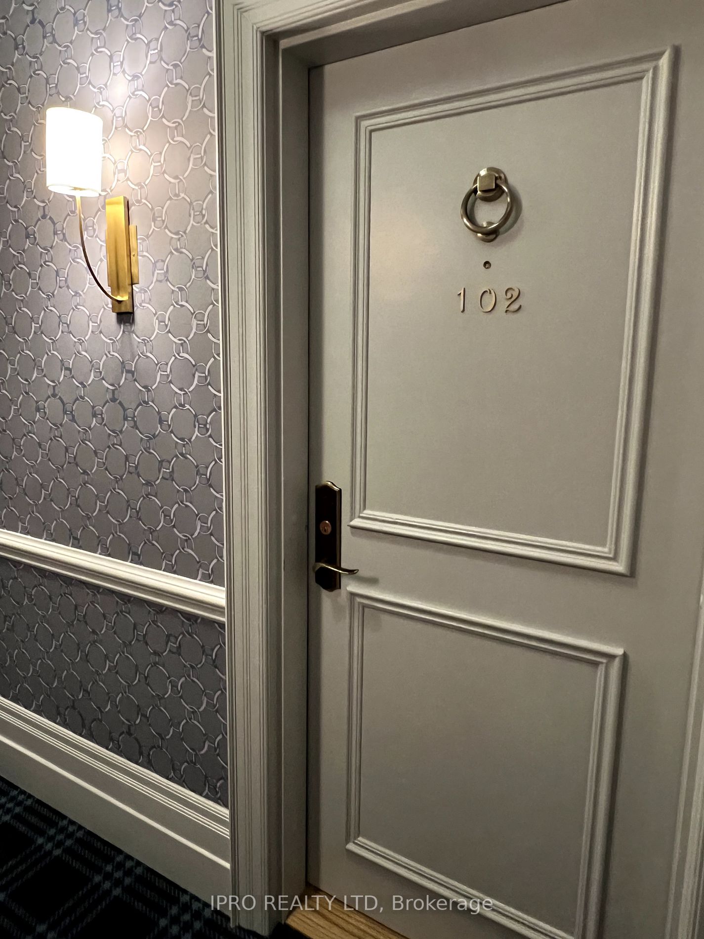 1111 Avenue Road, #102
