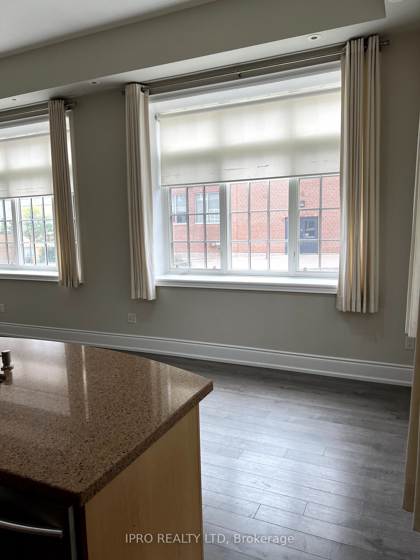 1111 Avenue Road, #102