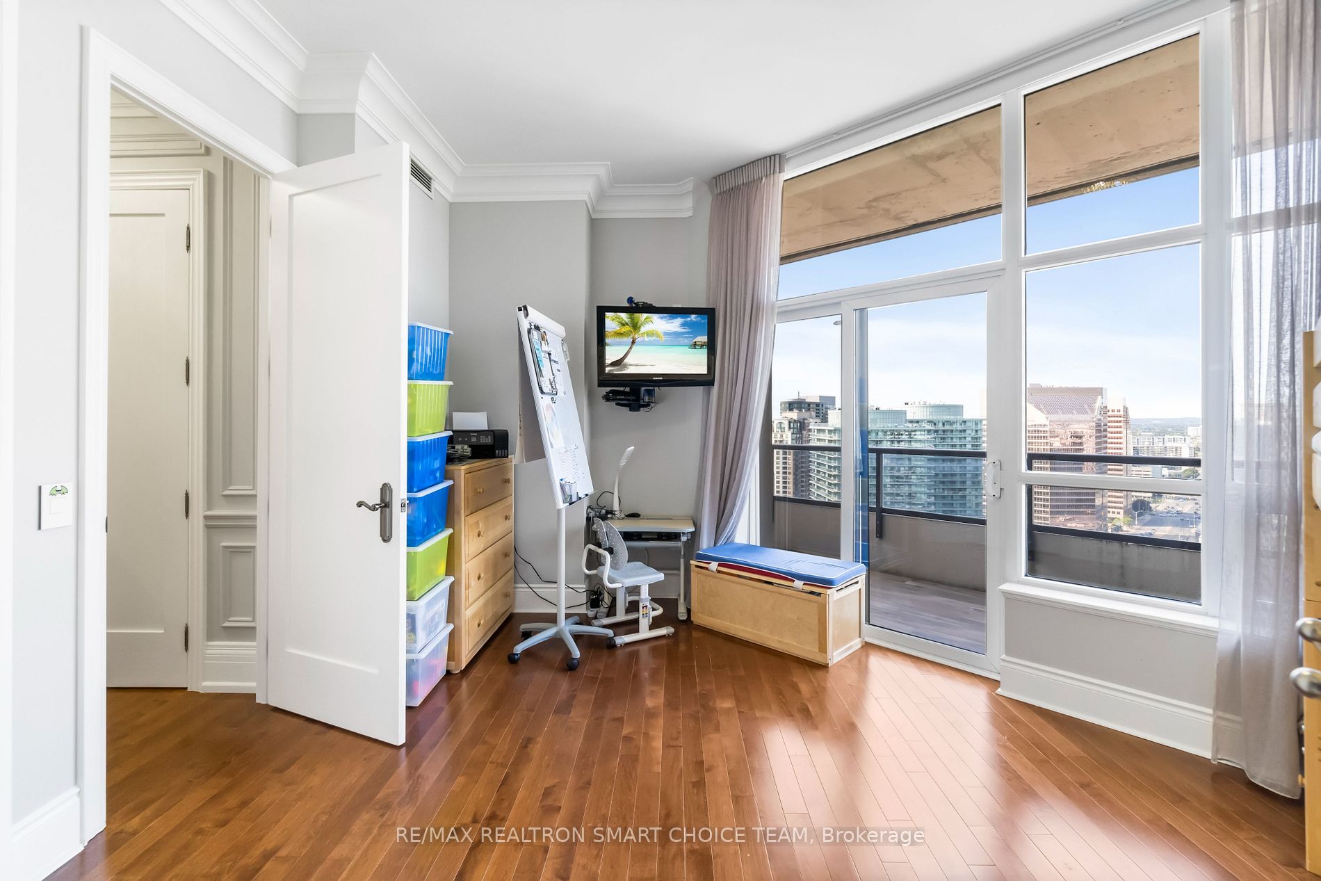 500 Doris Avenue, #LPH2819