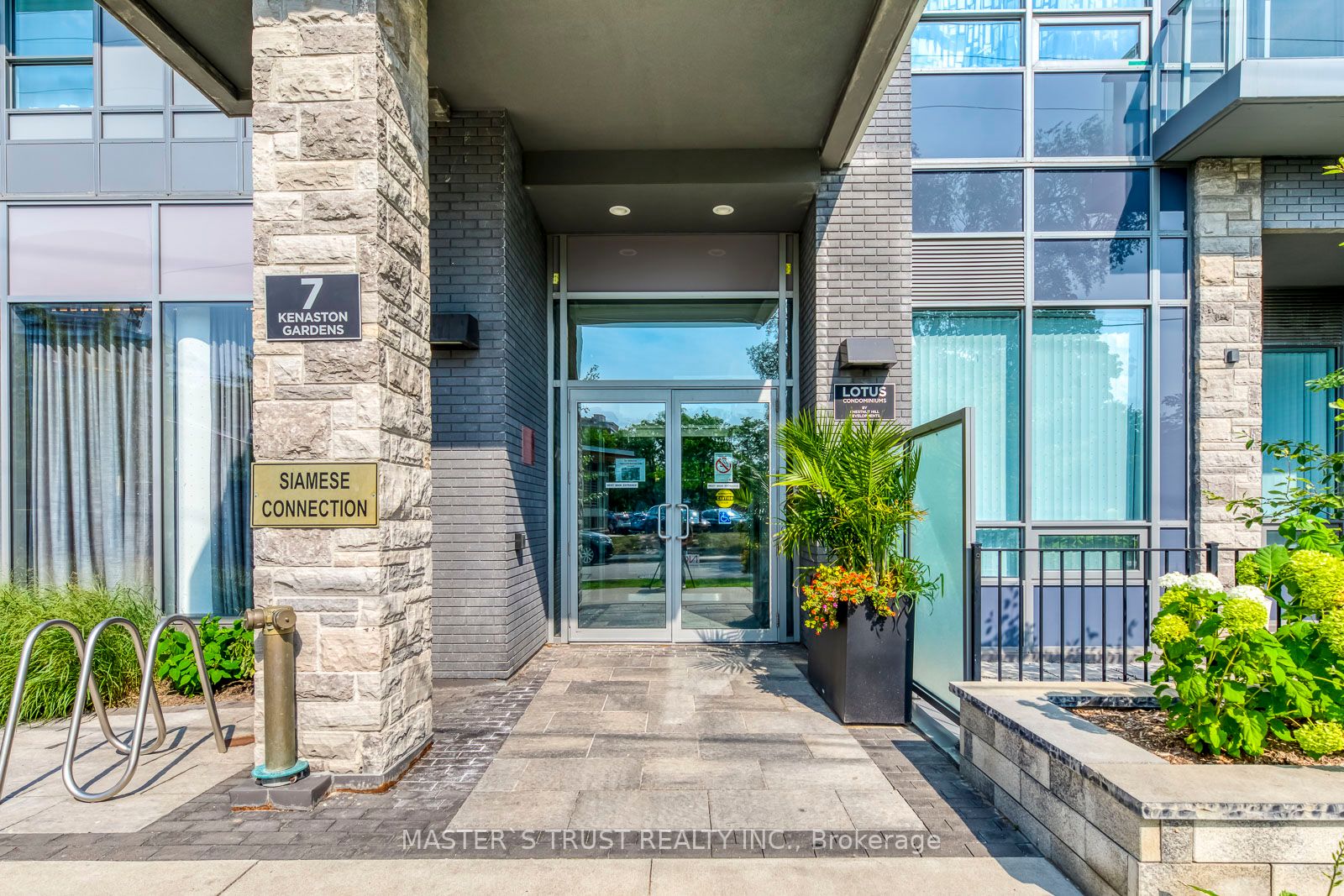 7 Kenaston Gdns, #629