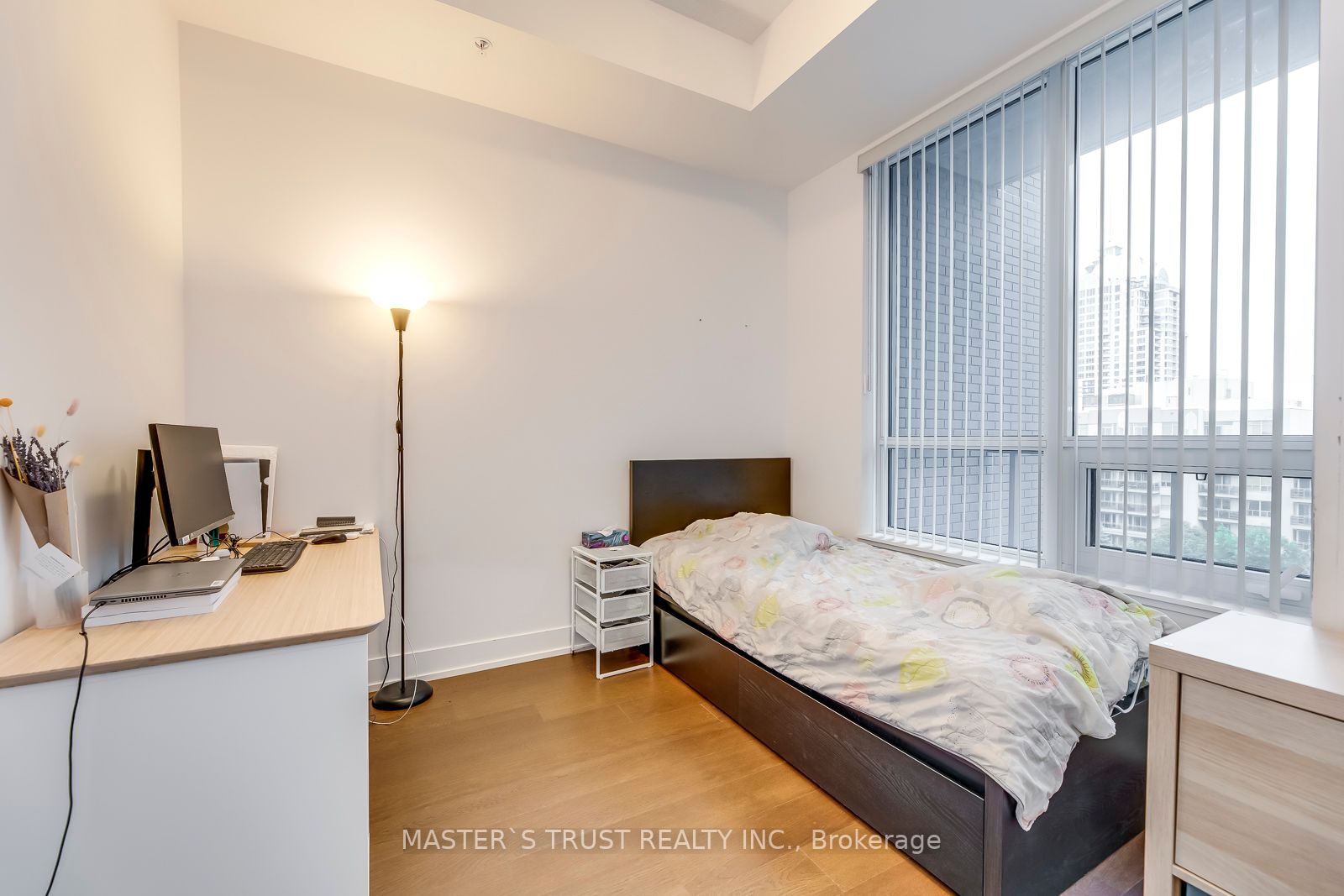 7 Kenaston Gdns, #629