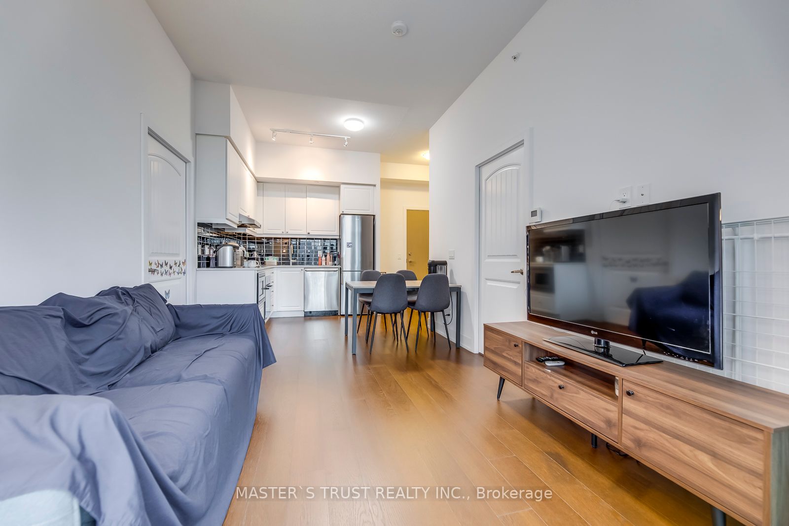 7 Kenaston Gdns, #629