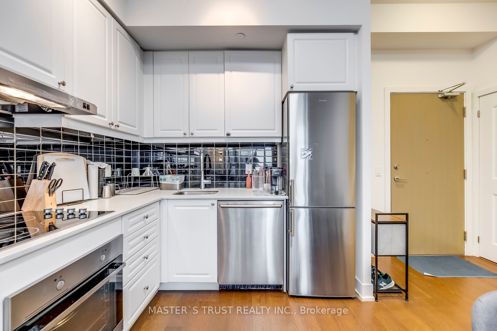 7 Kenaston Gdns, #629