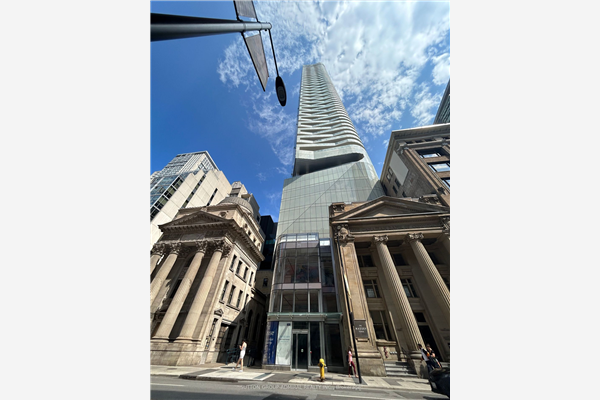197 Yonge St, Toronto