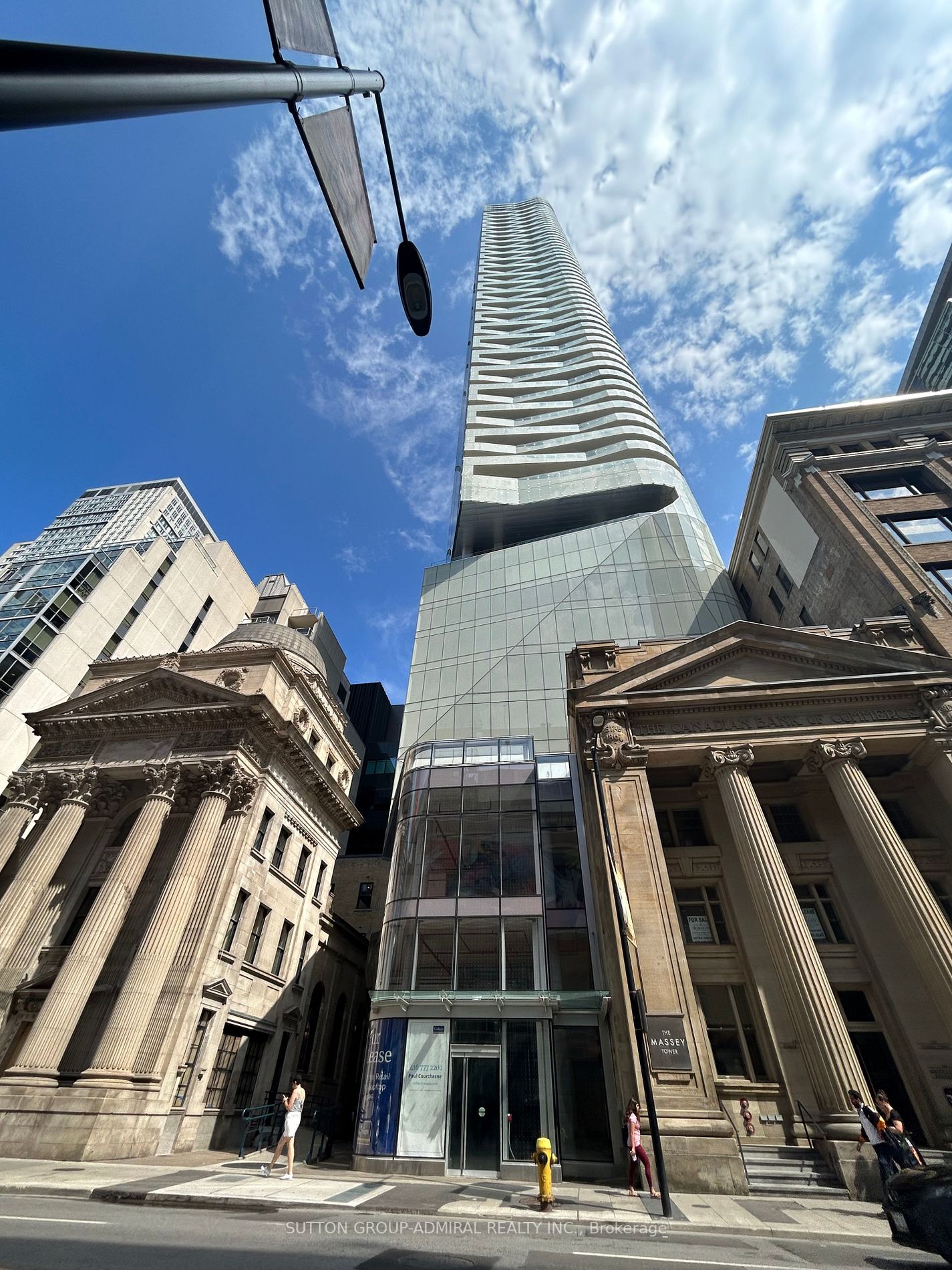 197 Yonge St, #1911