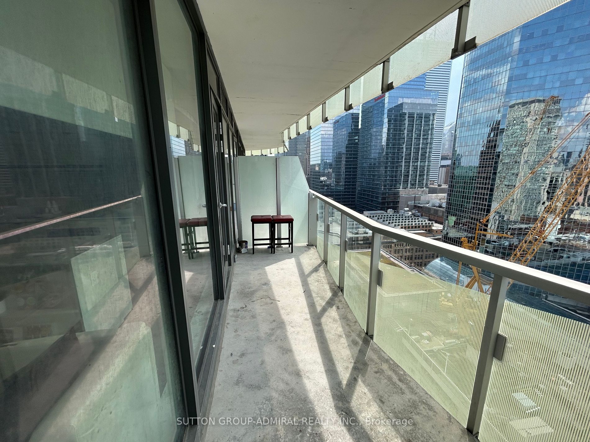 197 Yonge St, #1911