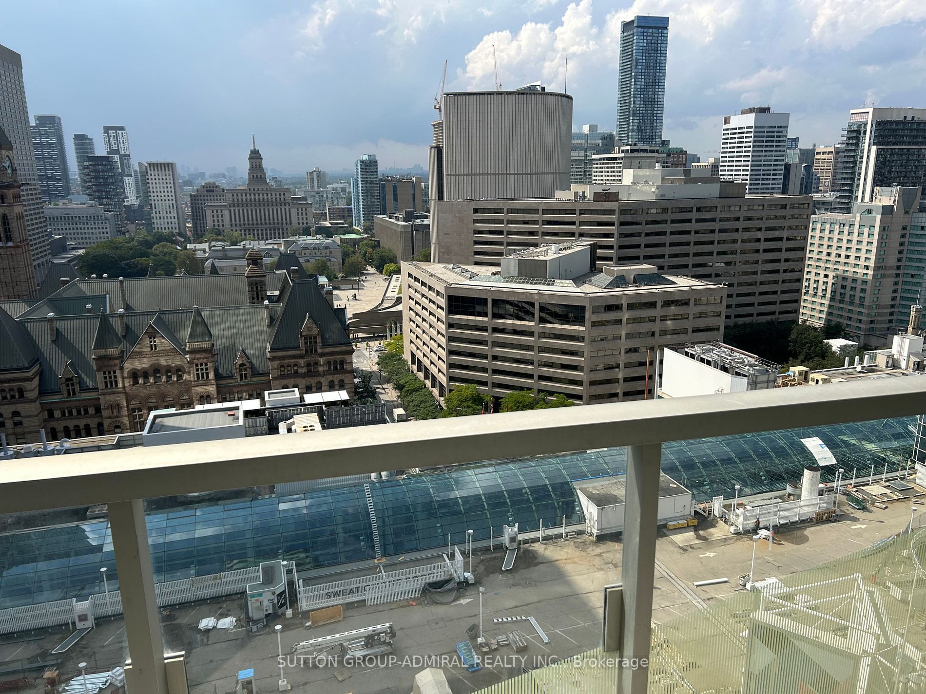 197 Yonge St, #1911