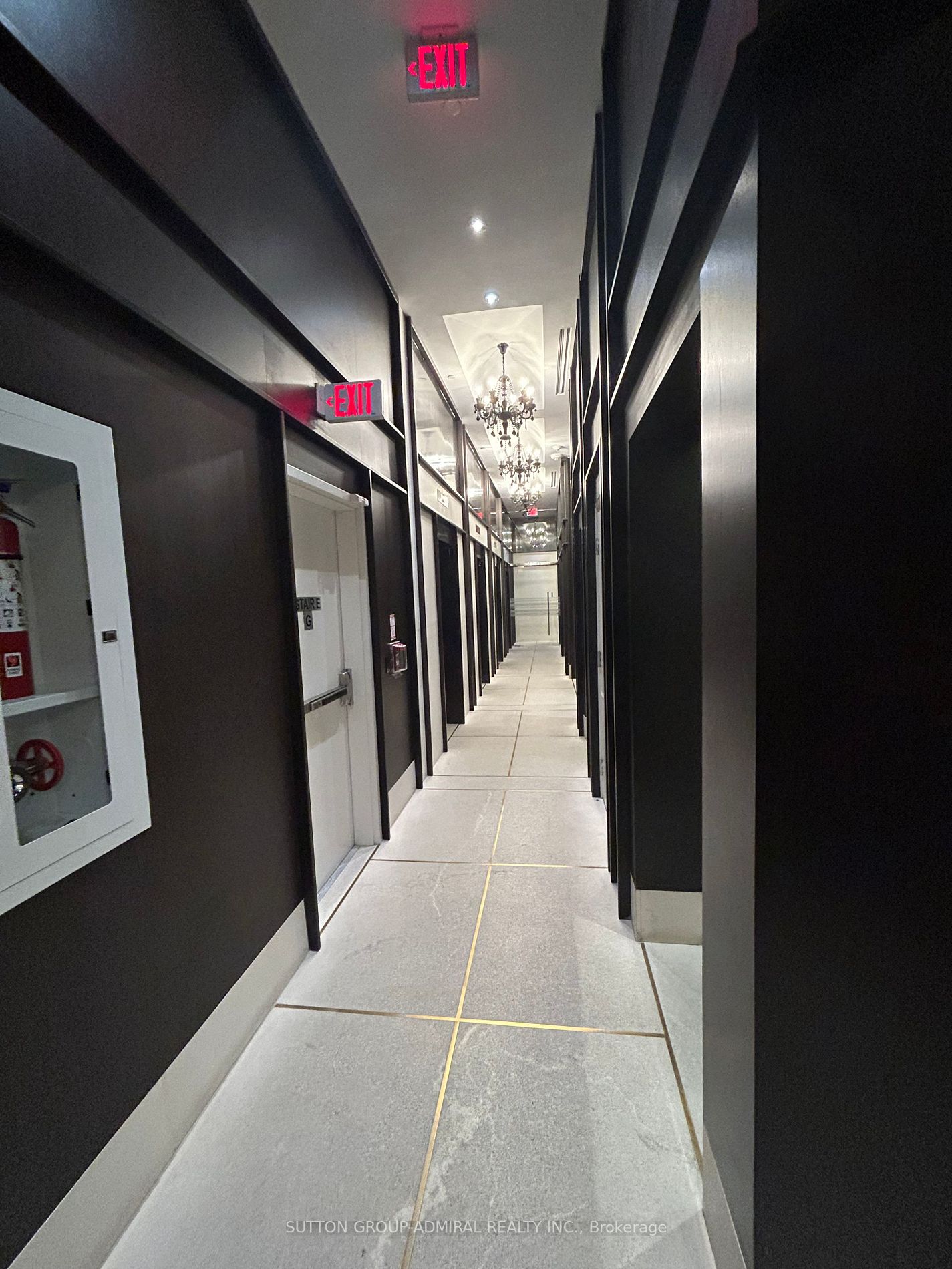 197 Yonge St, #1911