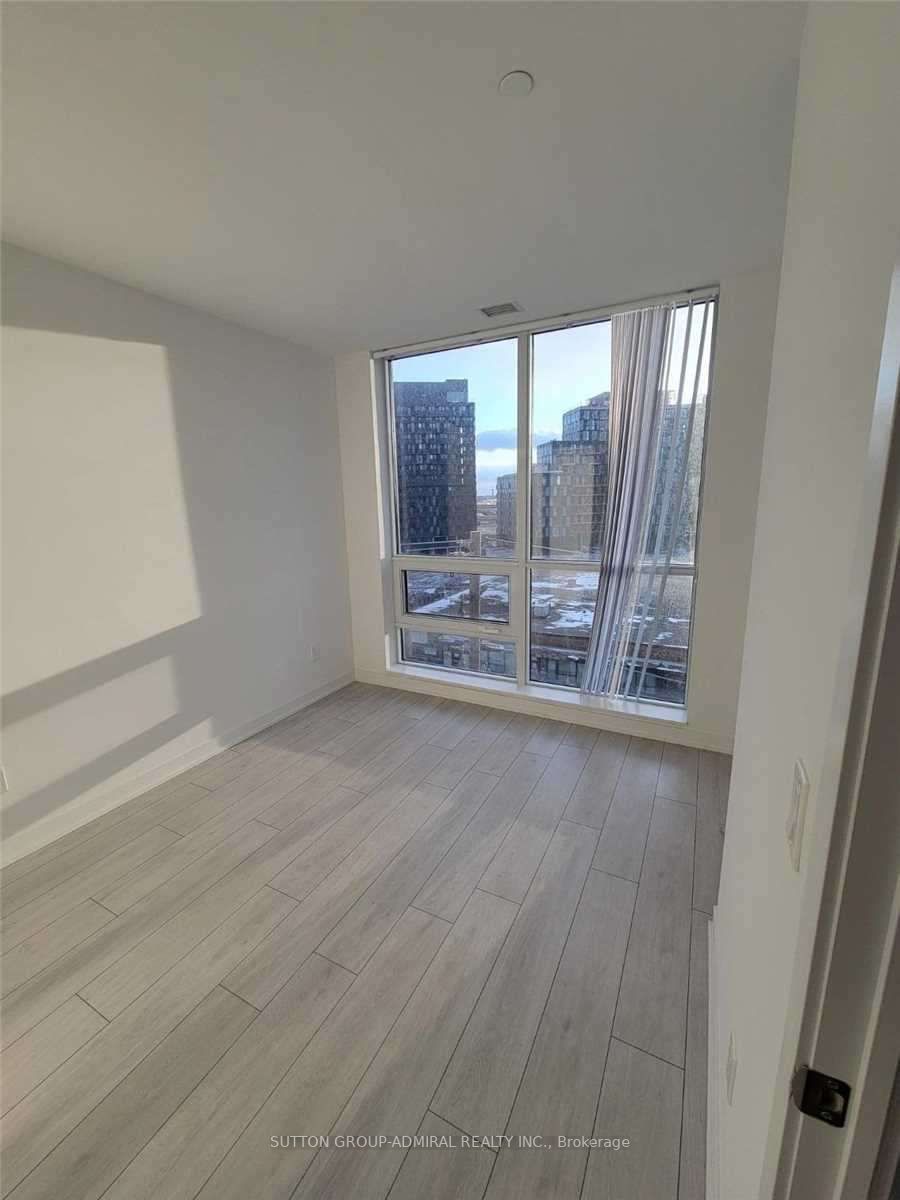 31 Tippett Rd, #649