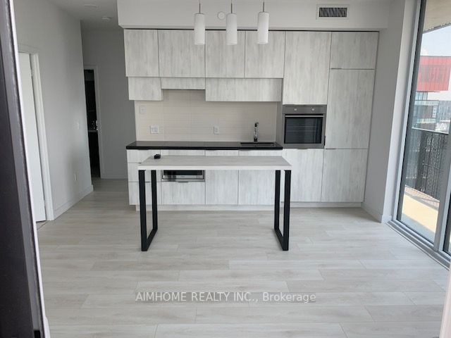 8 Eglinton Ave E, #3111