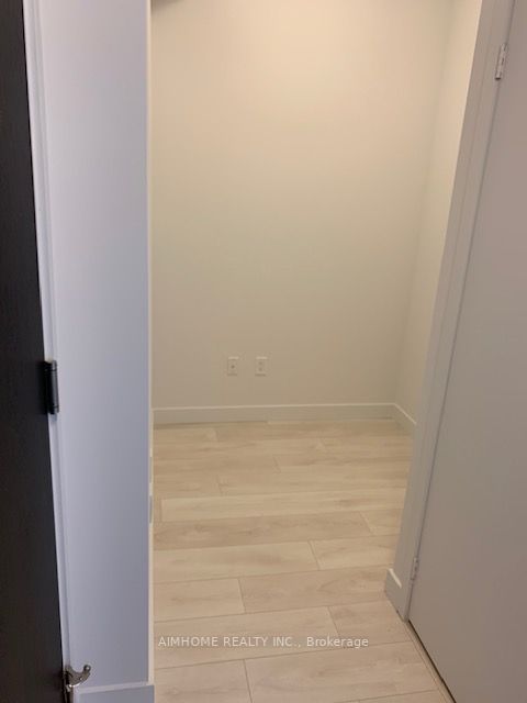 8 Eglinton Ave E, #3111