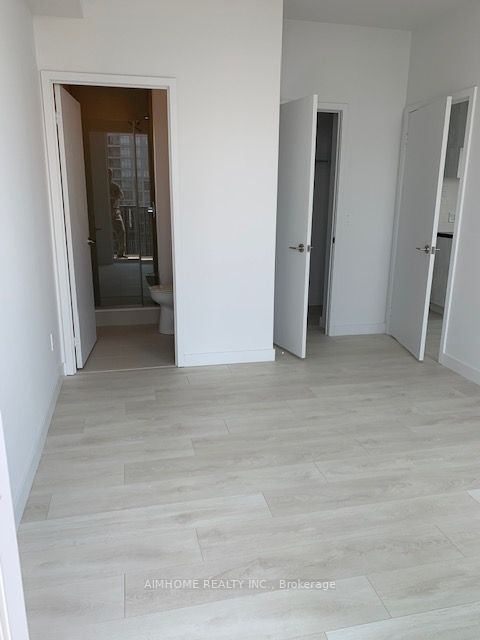8 Eglinton Ave E, #3111