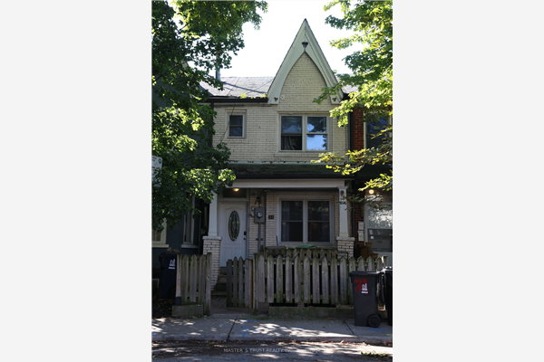 31 Sullivan St, Toronto