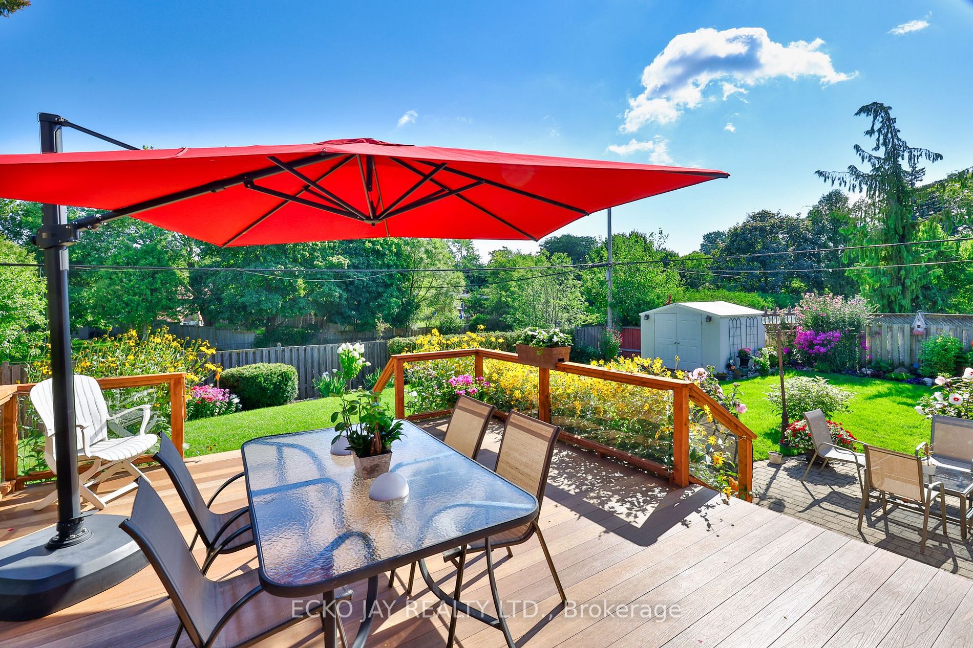 29 Treadgold Cres