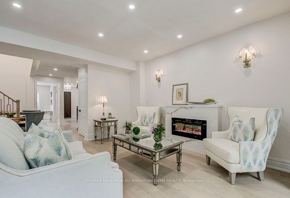 160 Three Valleys Dr