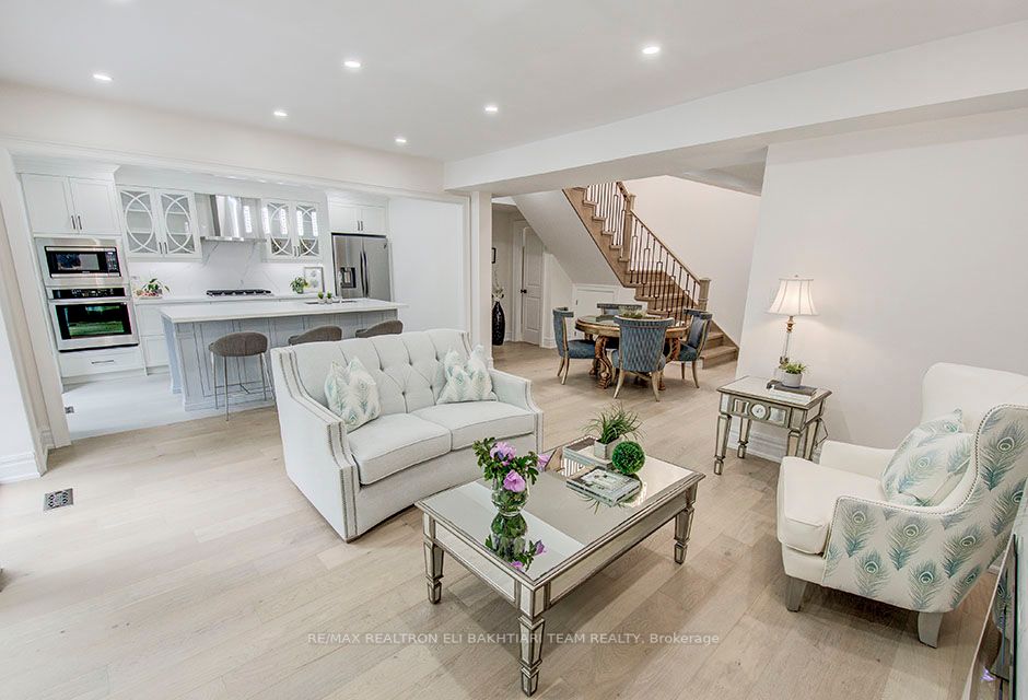 160 Three Valleys Dr