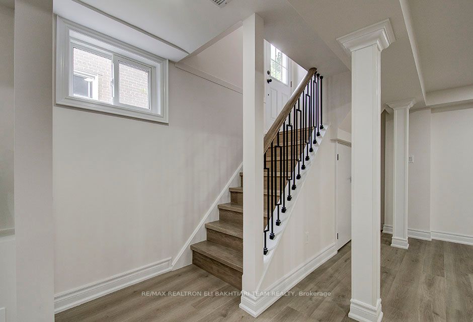 160 Three Valleys Dr