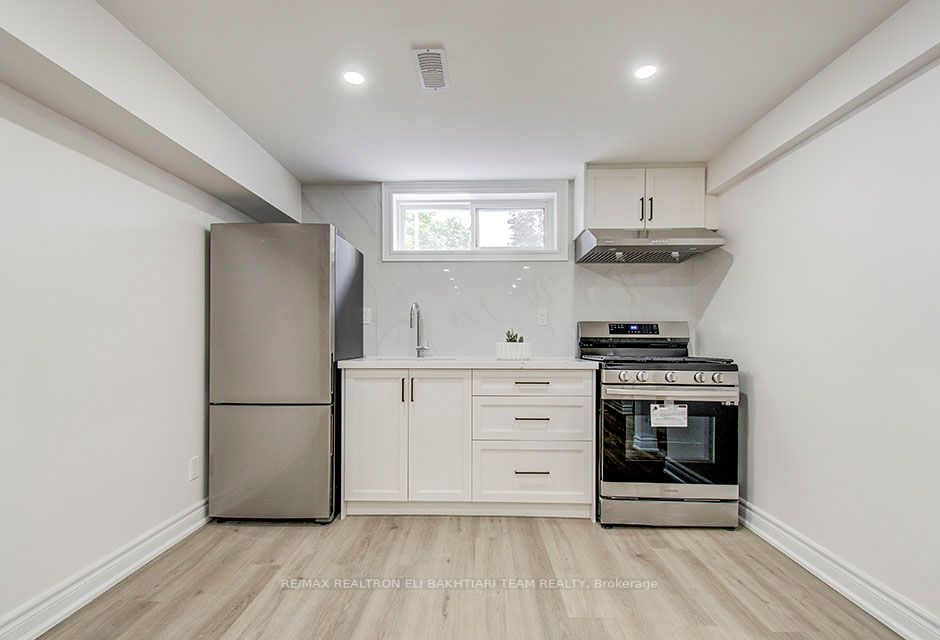 160 Three Valleys Dr