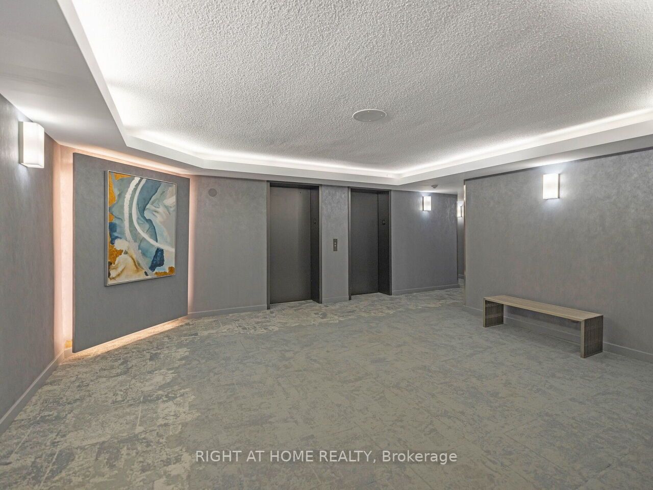 10 Yonge St, #1706