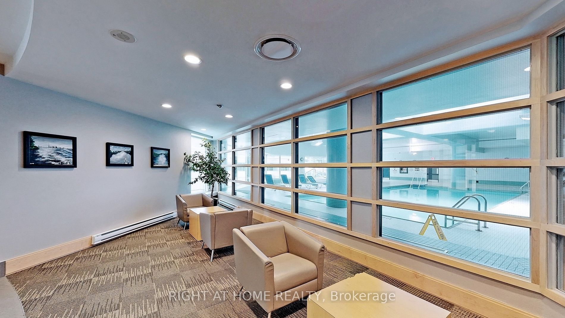 10 Yonge St, #1706