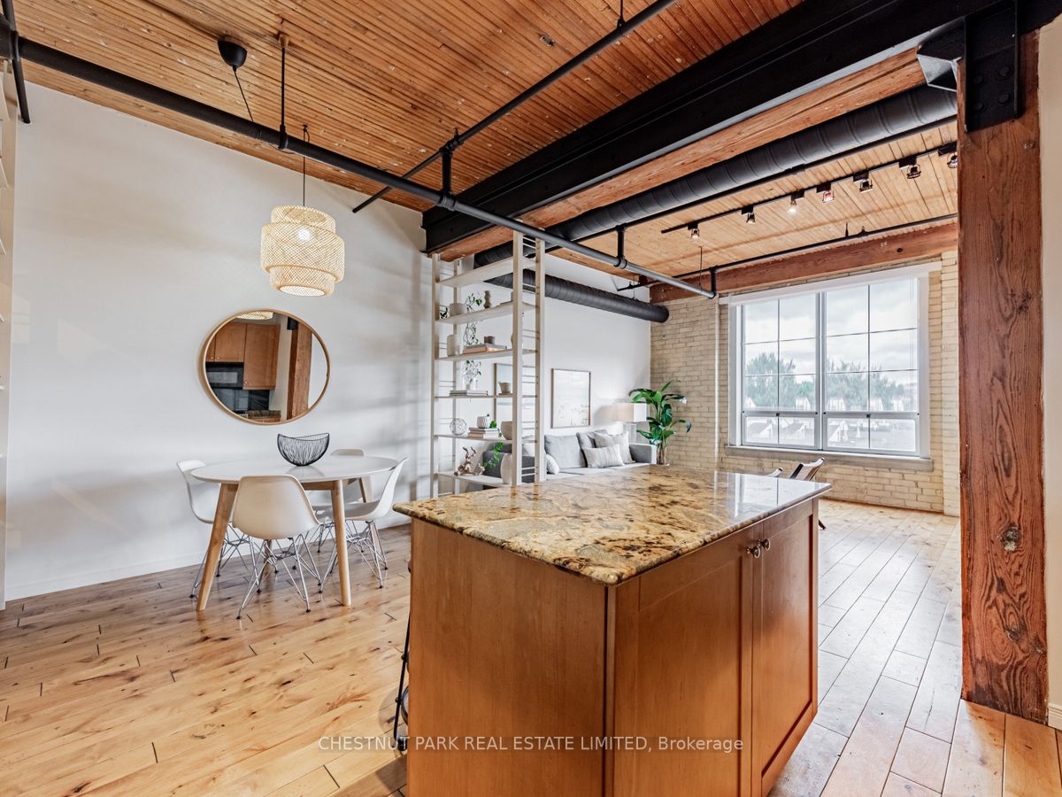 781 King Street W, #501