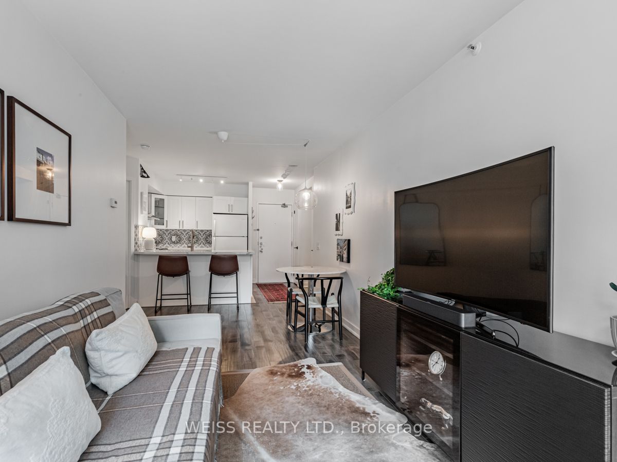 361 Front St W, #325