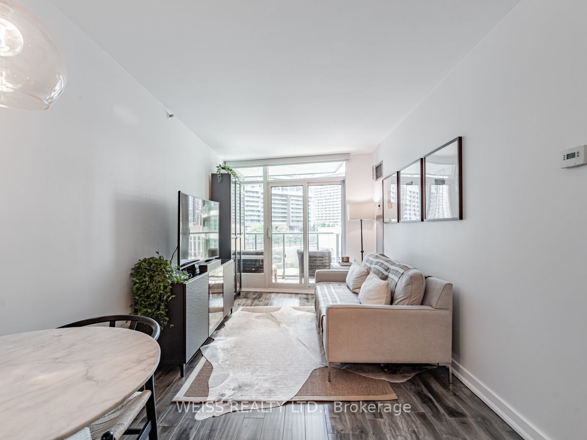 361 Front St W, #325